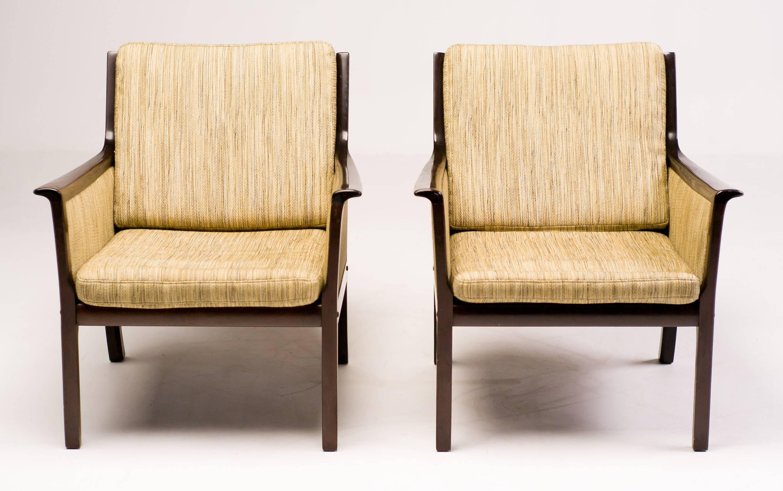 Scandinavian Modern Ole Wanscher Pair of Lounge Chairs in Mahogany
