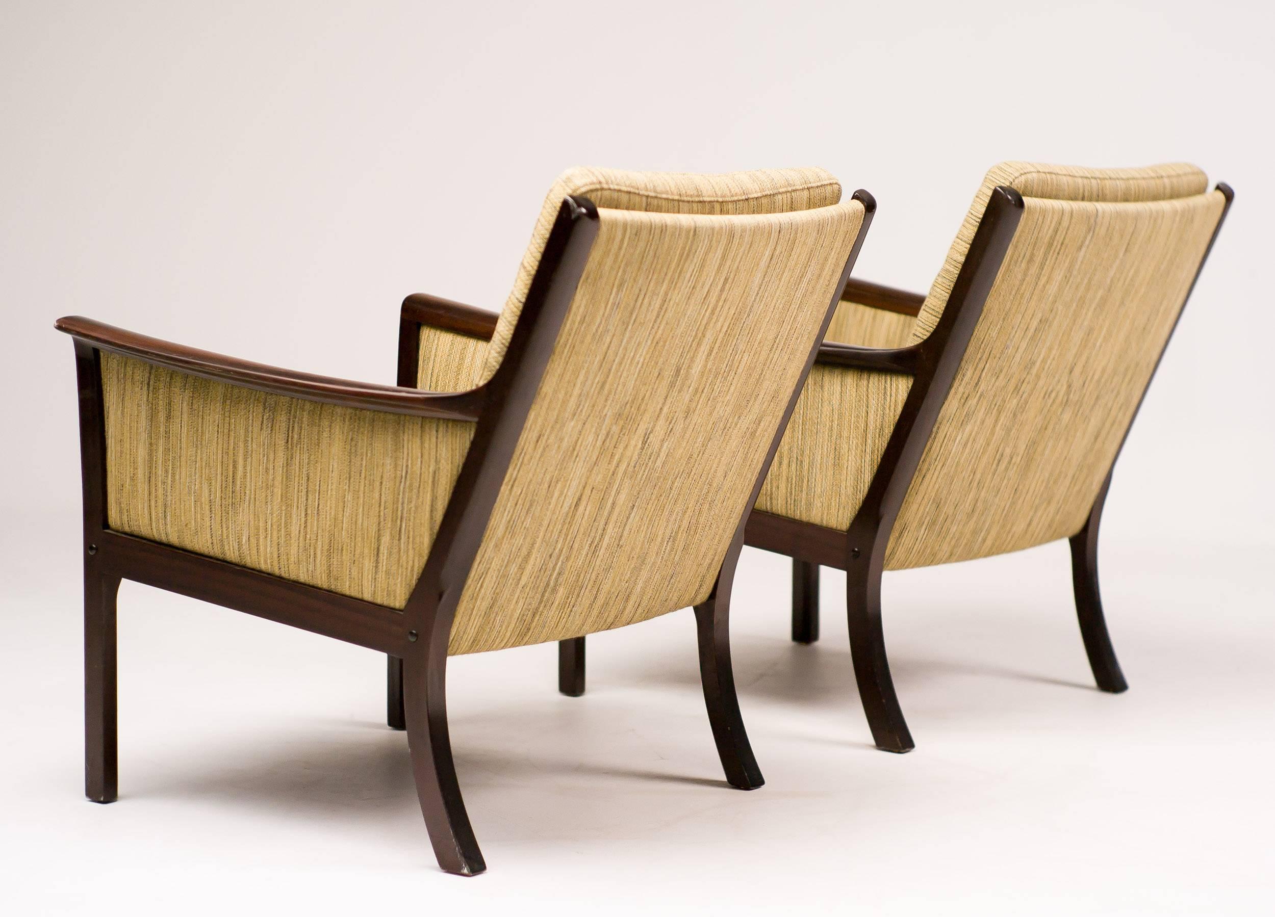 Ole Wanscher Pair of Lounge Chairs in Mahogany 3