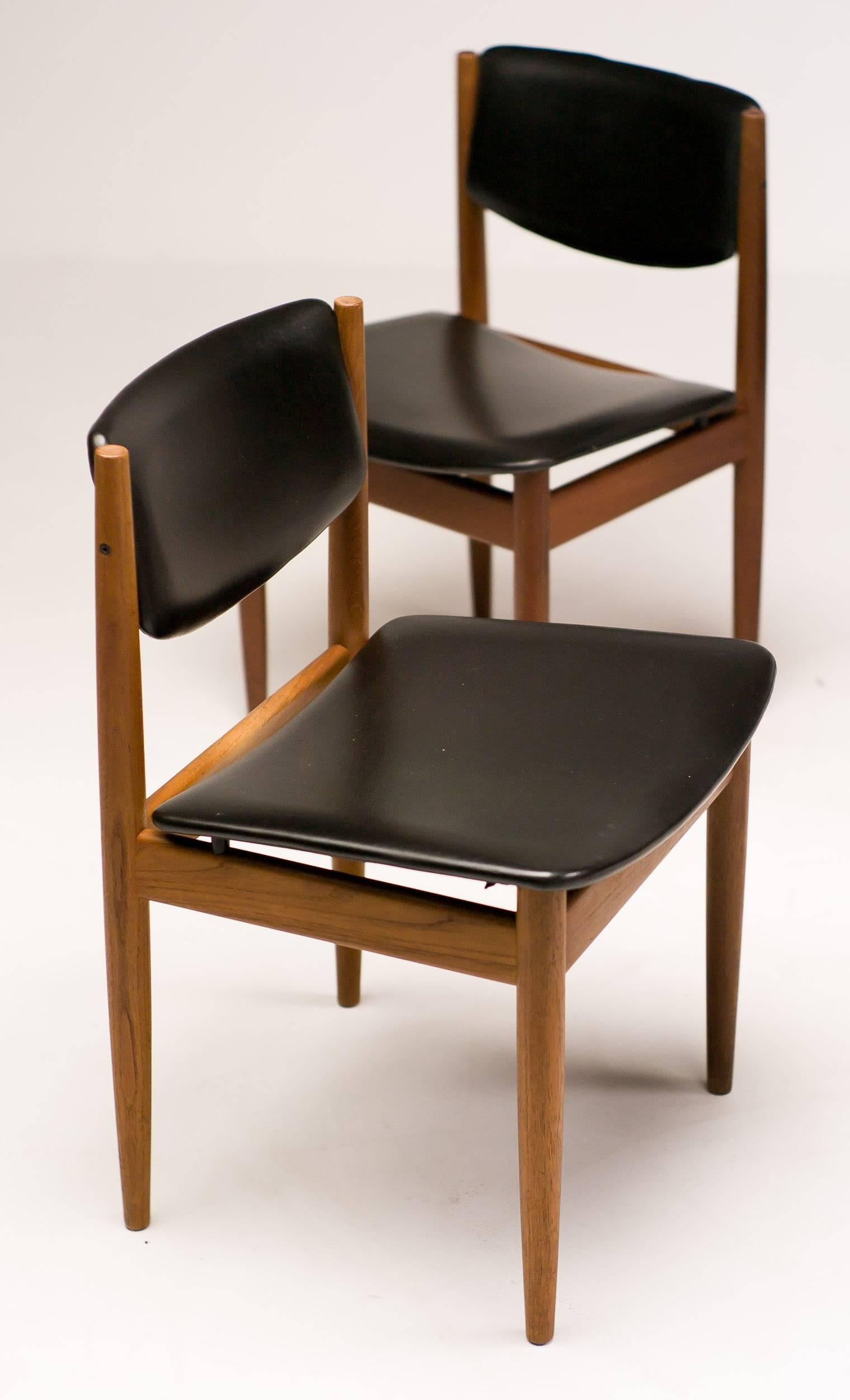 Set of Four Finn Juhl for France & Son Teak Model 197, Side Chairs 1