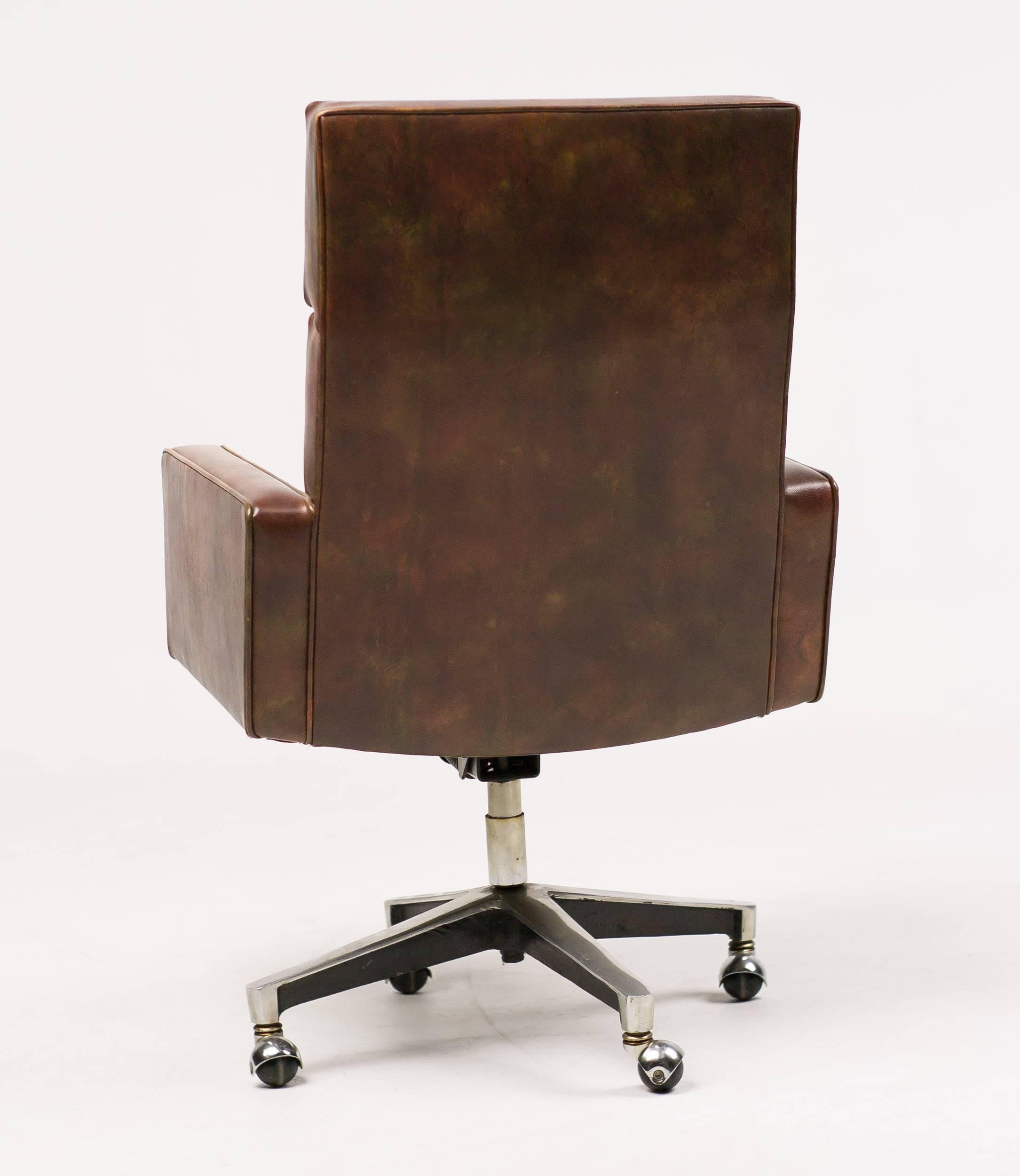 Mid-Century Modern Vincent Cafiero Executive Desk Chair by Knoll