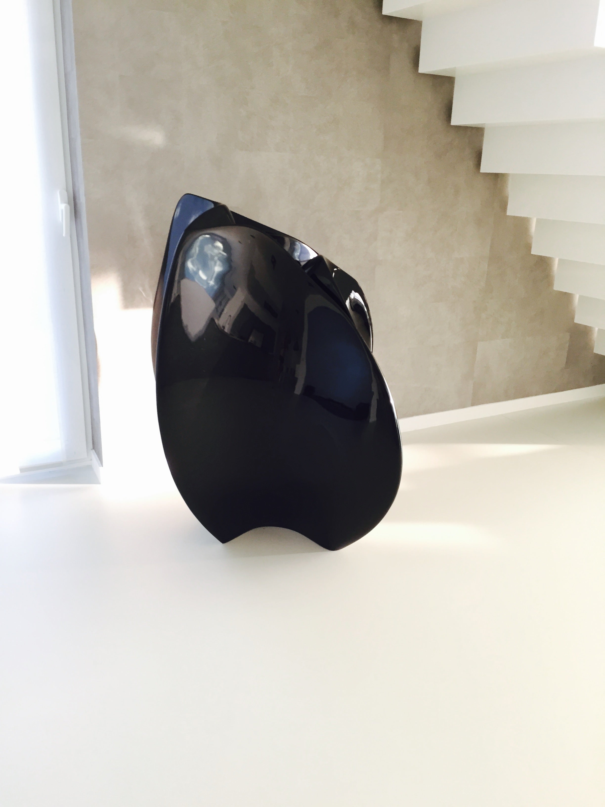 Very Large Zaha Hadid Flow Vase At 1stdibs
