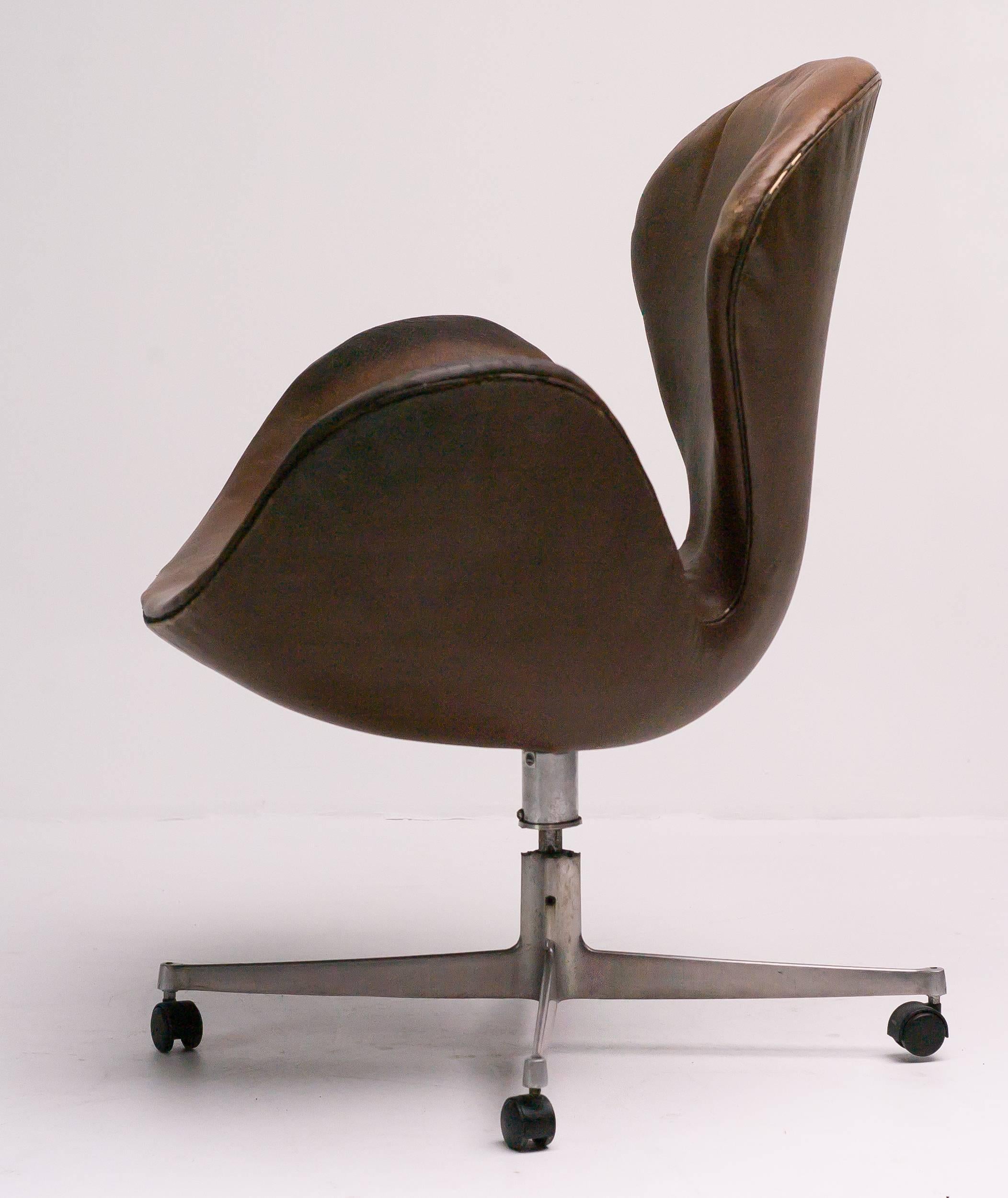 swan office chair