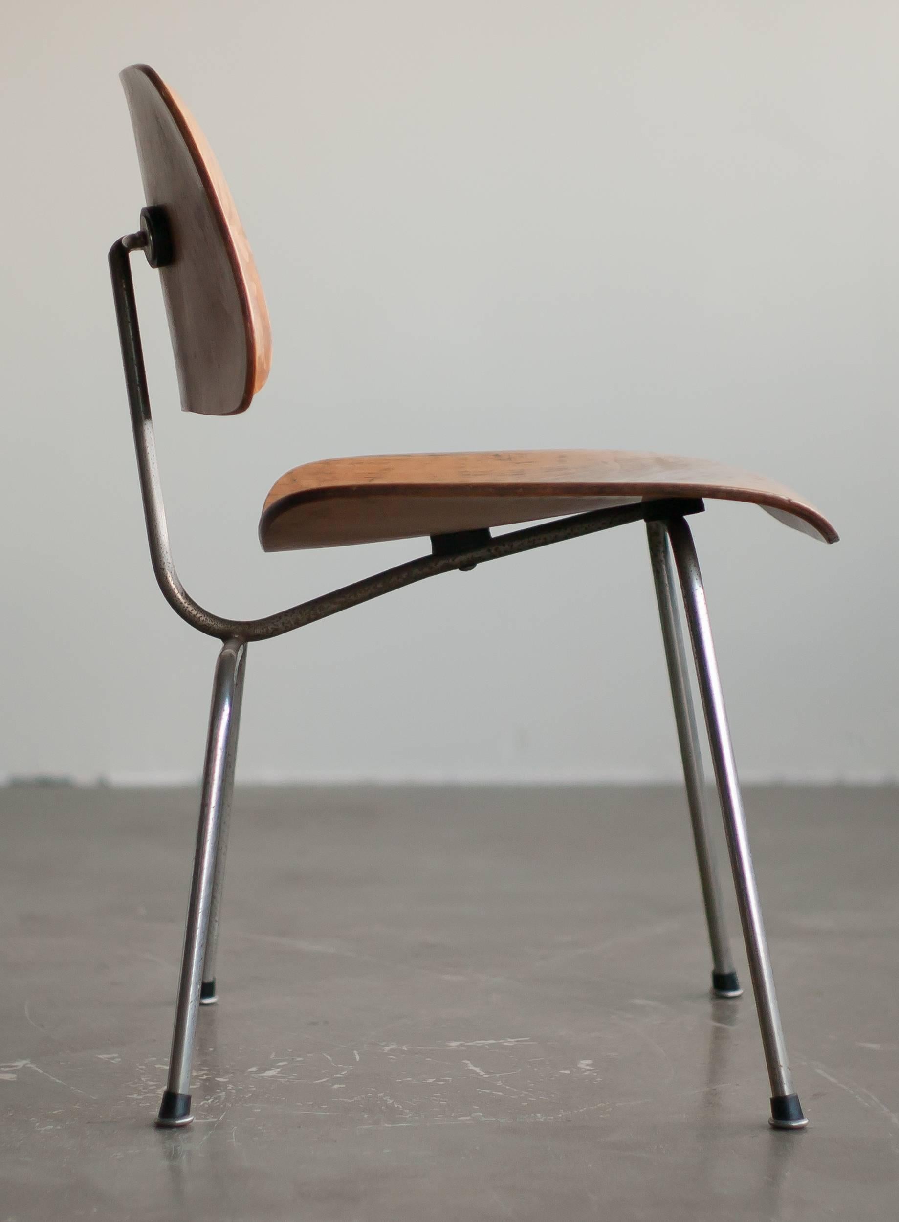 Early Charles & Ray Eames for Evans DCM Chair 1