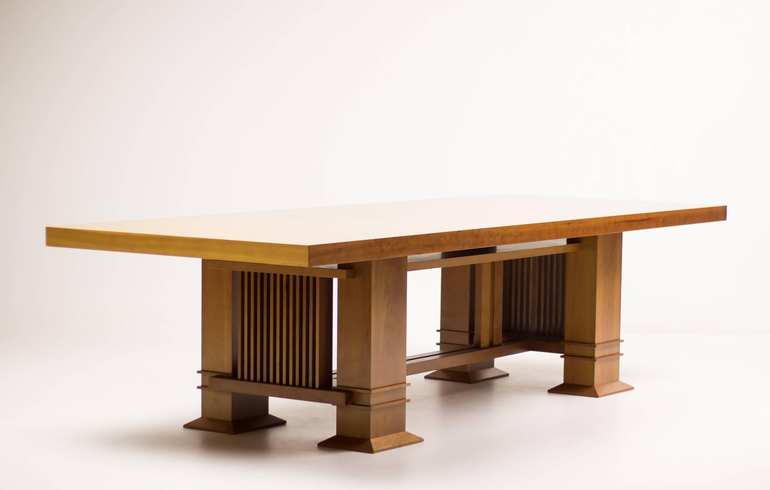 Monumental Frank Lloyd Wright 605 Allen Table by Cassina In Excellent Condition In Dronten, NL