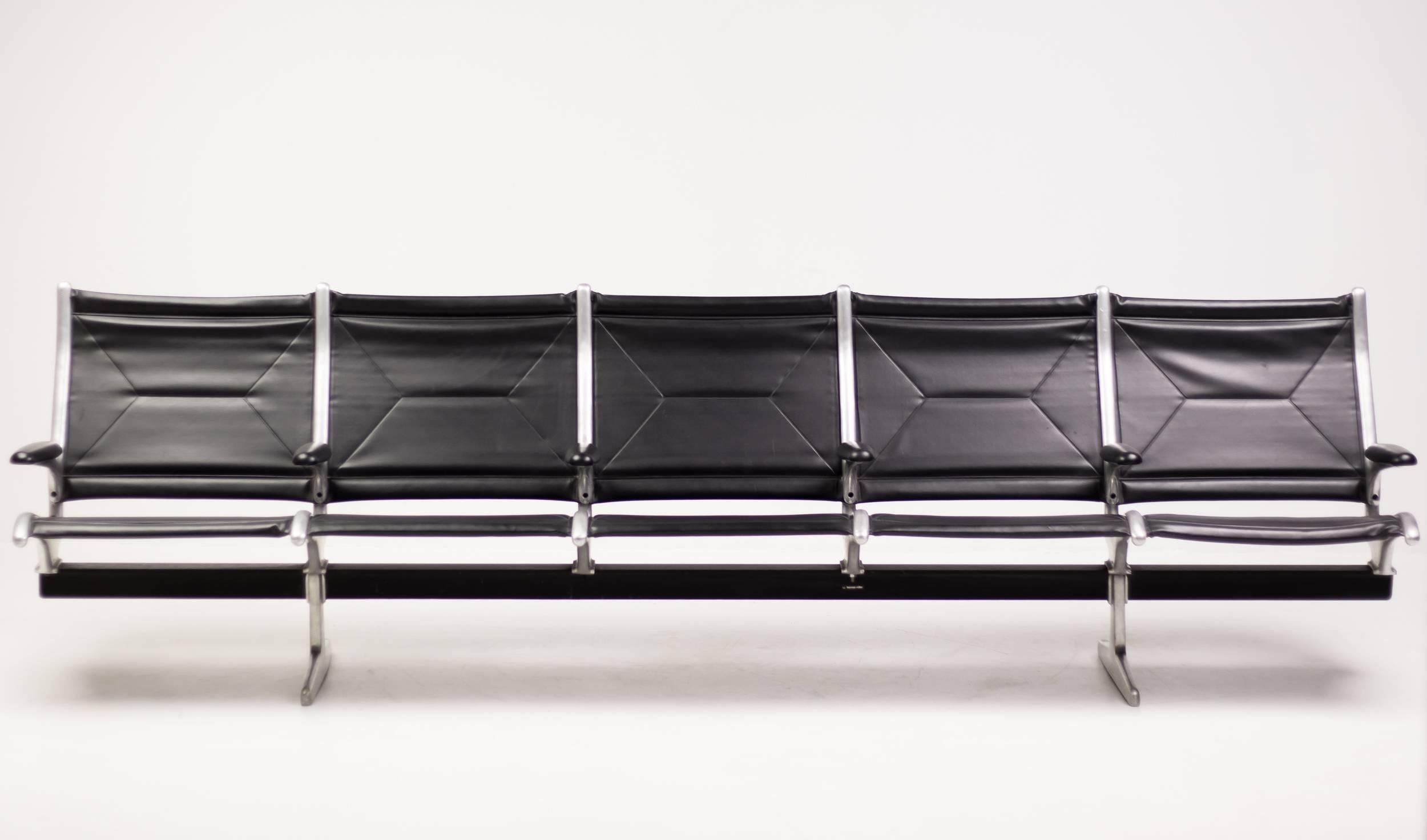 Eames Tandem sling seating serves millions of travellers every day and does it comfortably and reliably.
Designed for O’Hare International Airport in 1962, the sleek, contemporary design remains in style in all kinds of public transport stations.