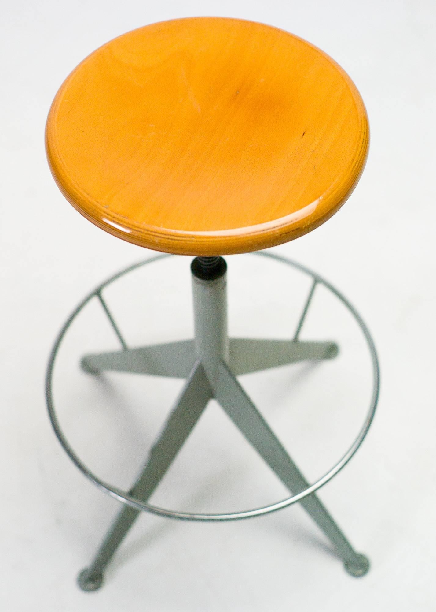 painter stool