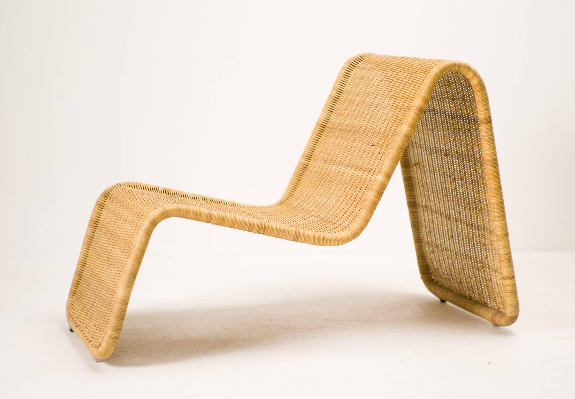 Sculptural chair in wicker by Tito Agnoli for Bonacina. Model P3.
Tubular steel frame, woven wicker seat.
Complementary shipping within Europe, excellent value on shipping anywhere else.
     
