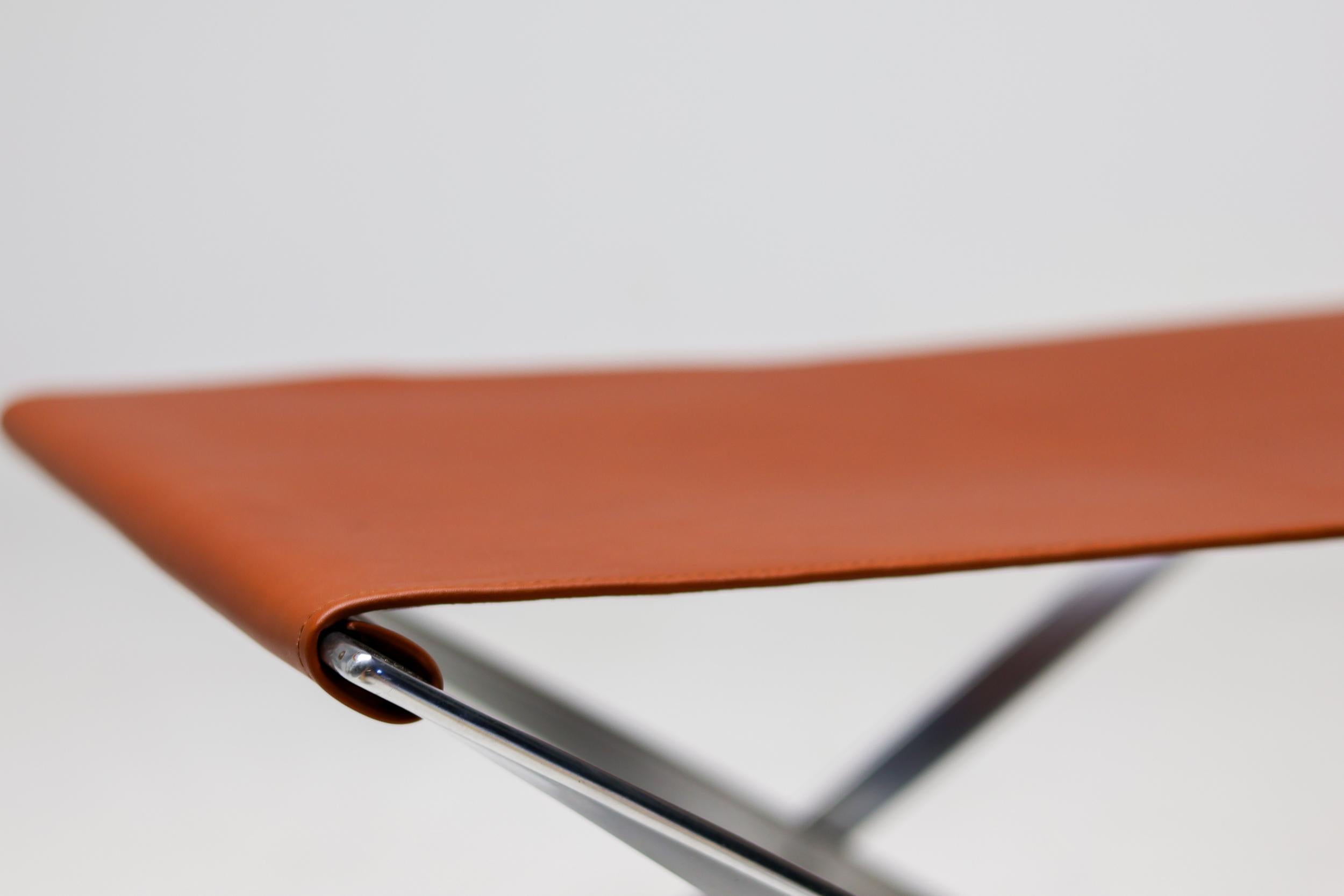 Poul Kjærholm PK-91 Klapphocker von E. Kold Christensen in Cognac Leder im Angebot 3
