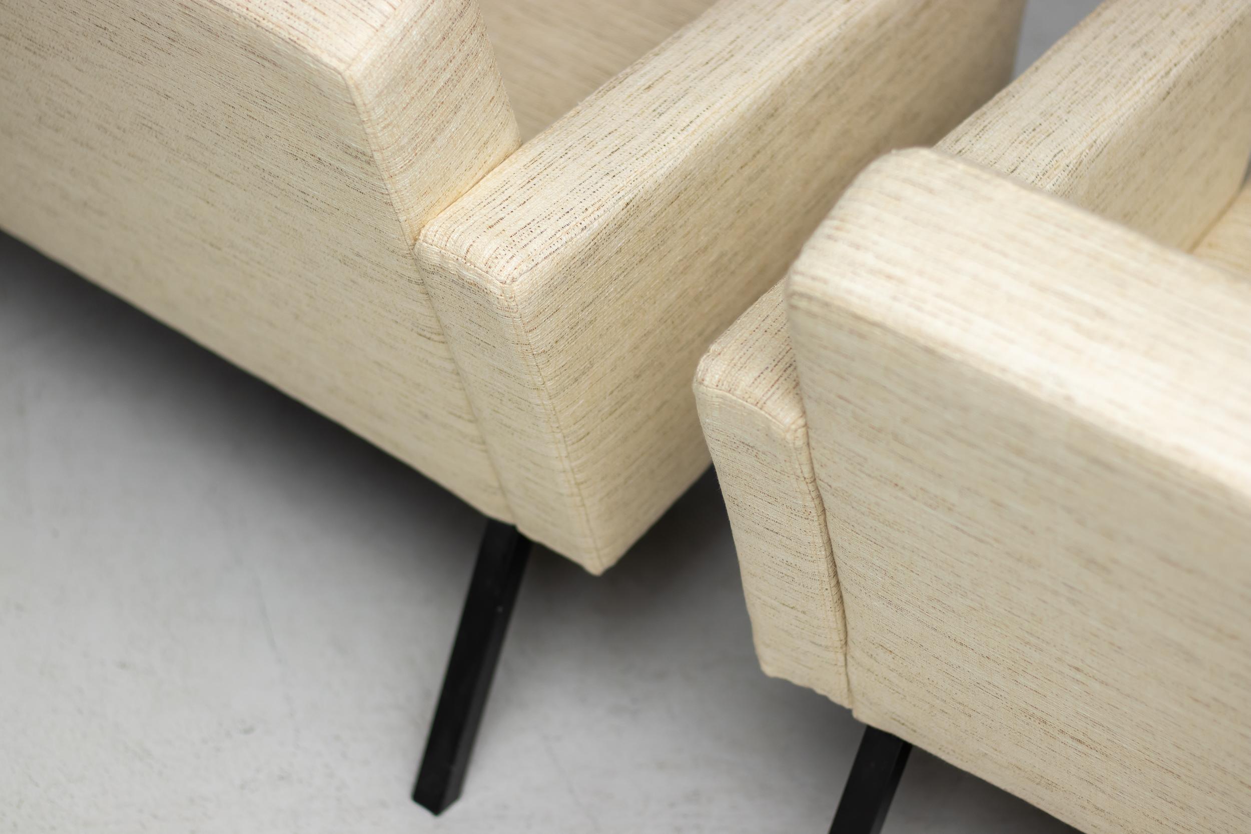 Milieu du XXe siècle Paire de fauteuils de salon en laine crème Martin Visser SZ48 en vente