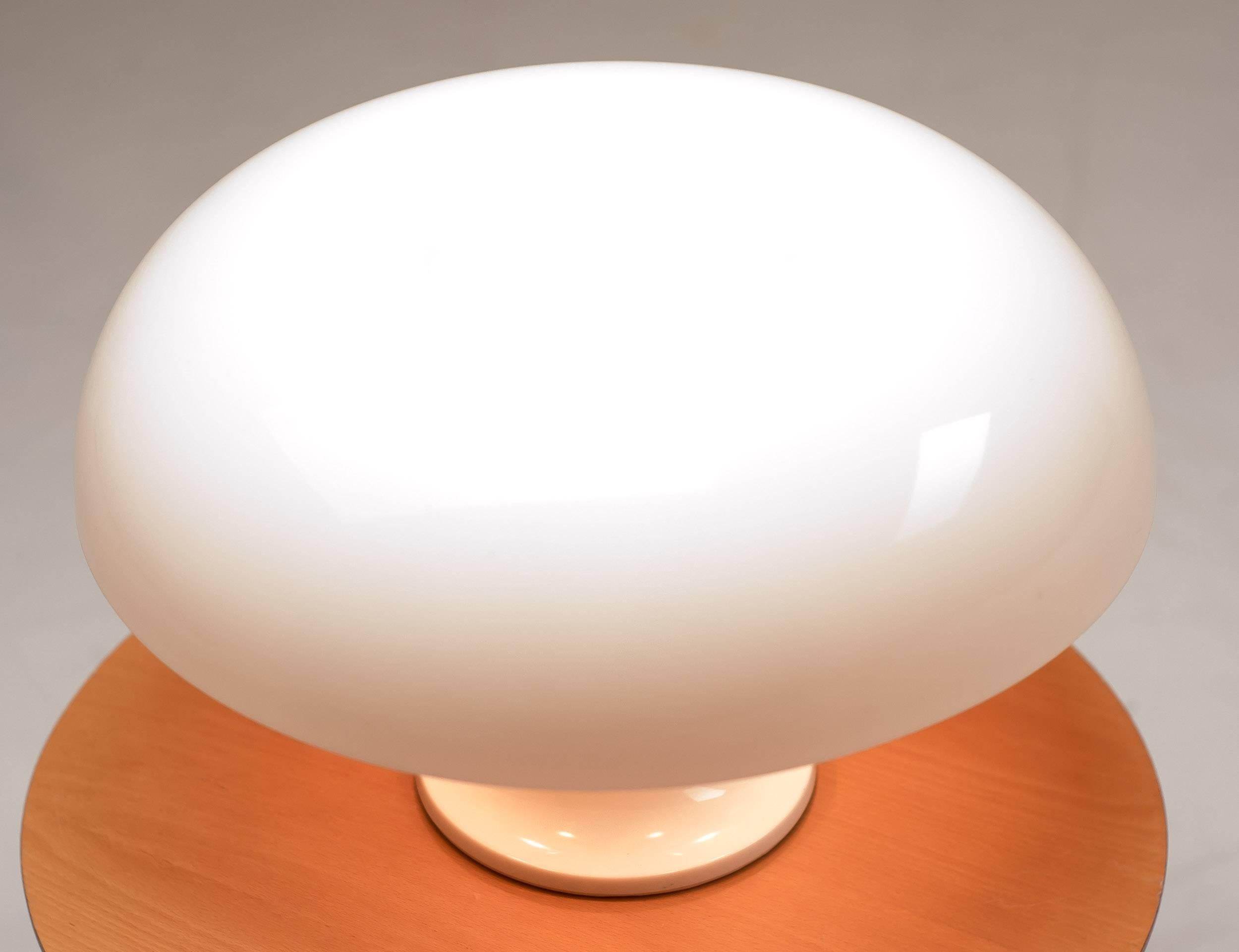 Modern Nesso Table Lamp by Giancarlo Mattioli for Artemide