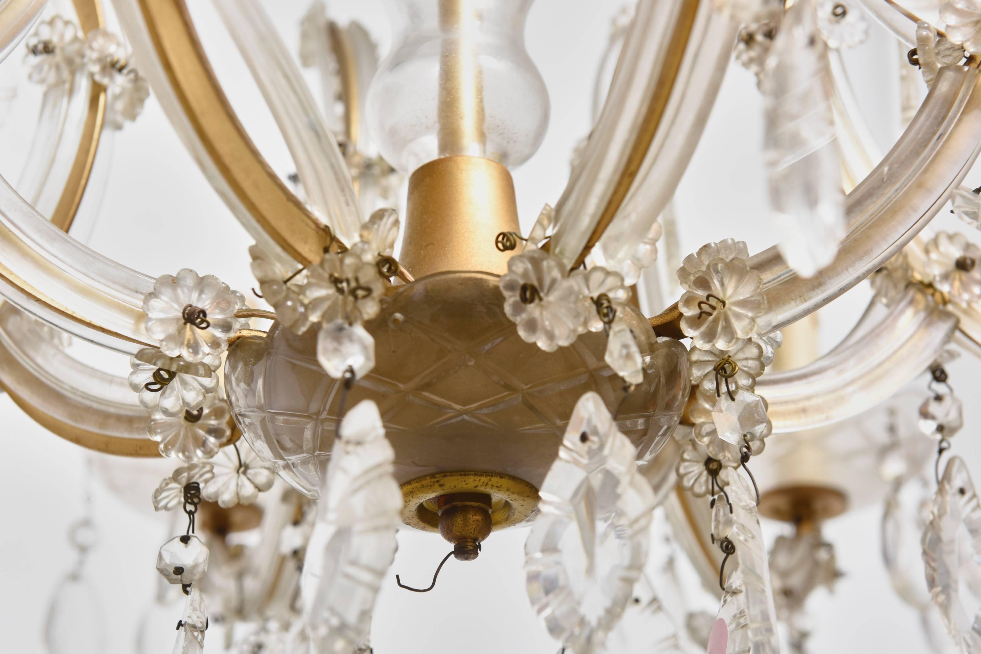 Hollywood Regency Eight Light Crystal Chandelier In Good Condition For Sale In Antwerp, BE