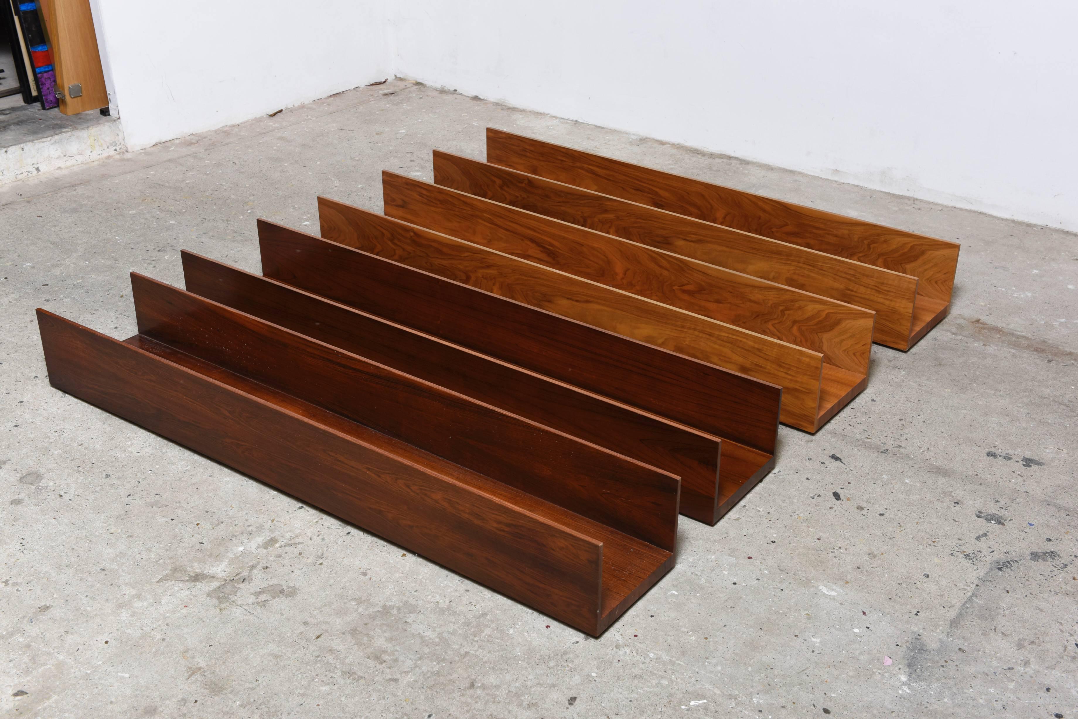 
A rosewood wall-mounted shelves by Walter Wirz for Wilhelm Renz.

