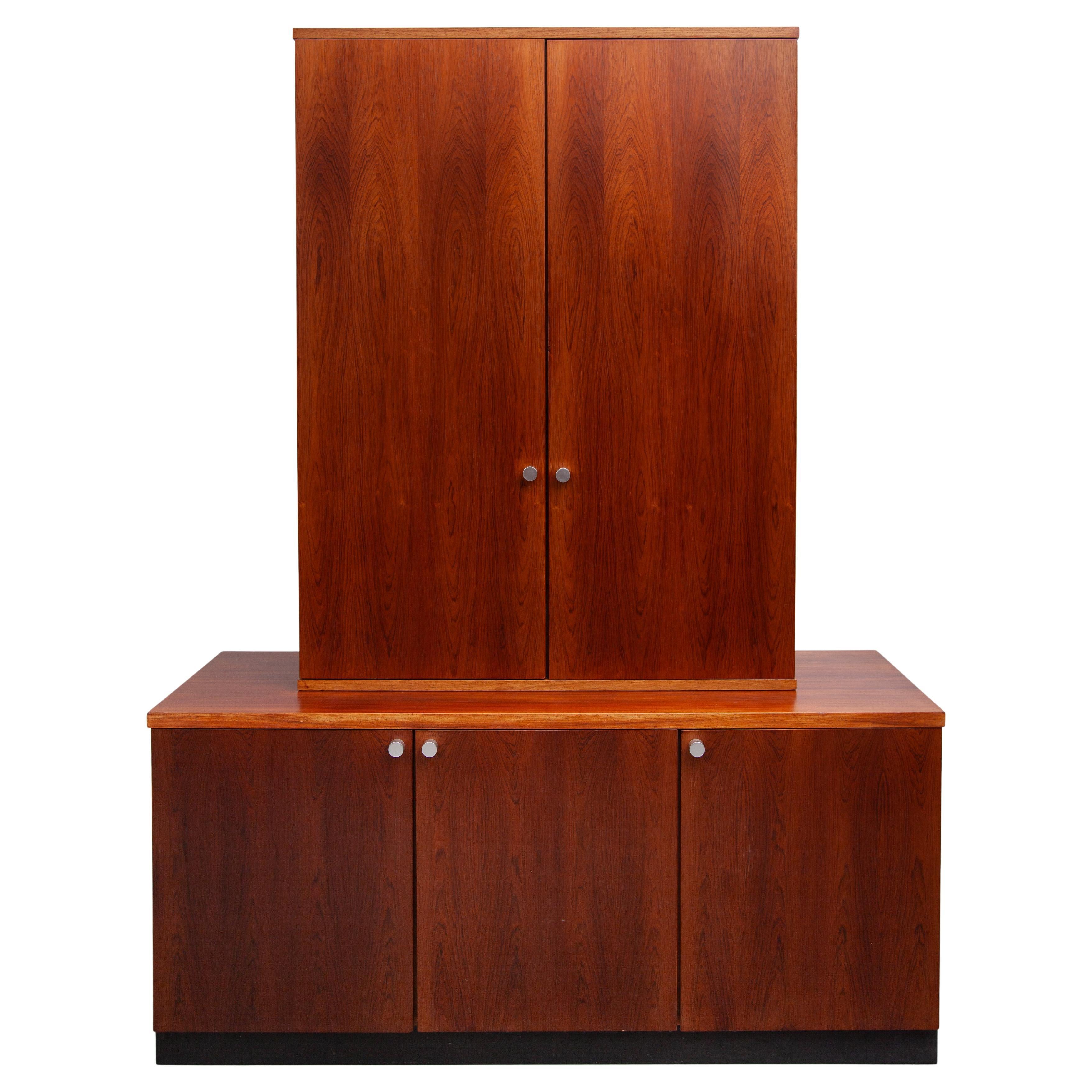 Credenza alta moderna del Medioevo Alfred Hendrickx 1960s