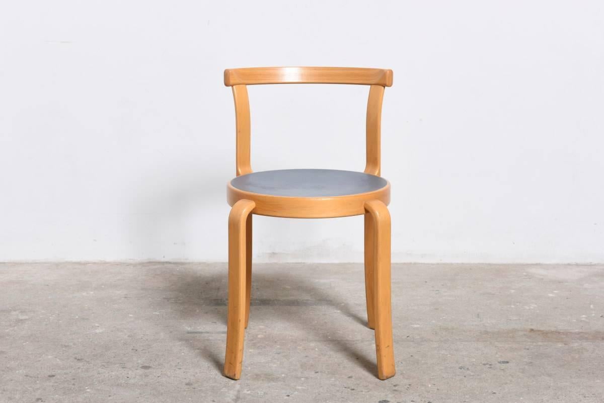 Magnus Olesen 8000 series chairs. 

Light weight stackable chairs fulfils the highest requirements of Danish Furnituremakers’ quality control.

This stackable furniture available of 24 chairs, four stools and three tables.
   
