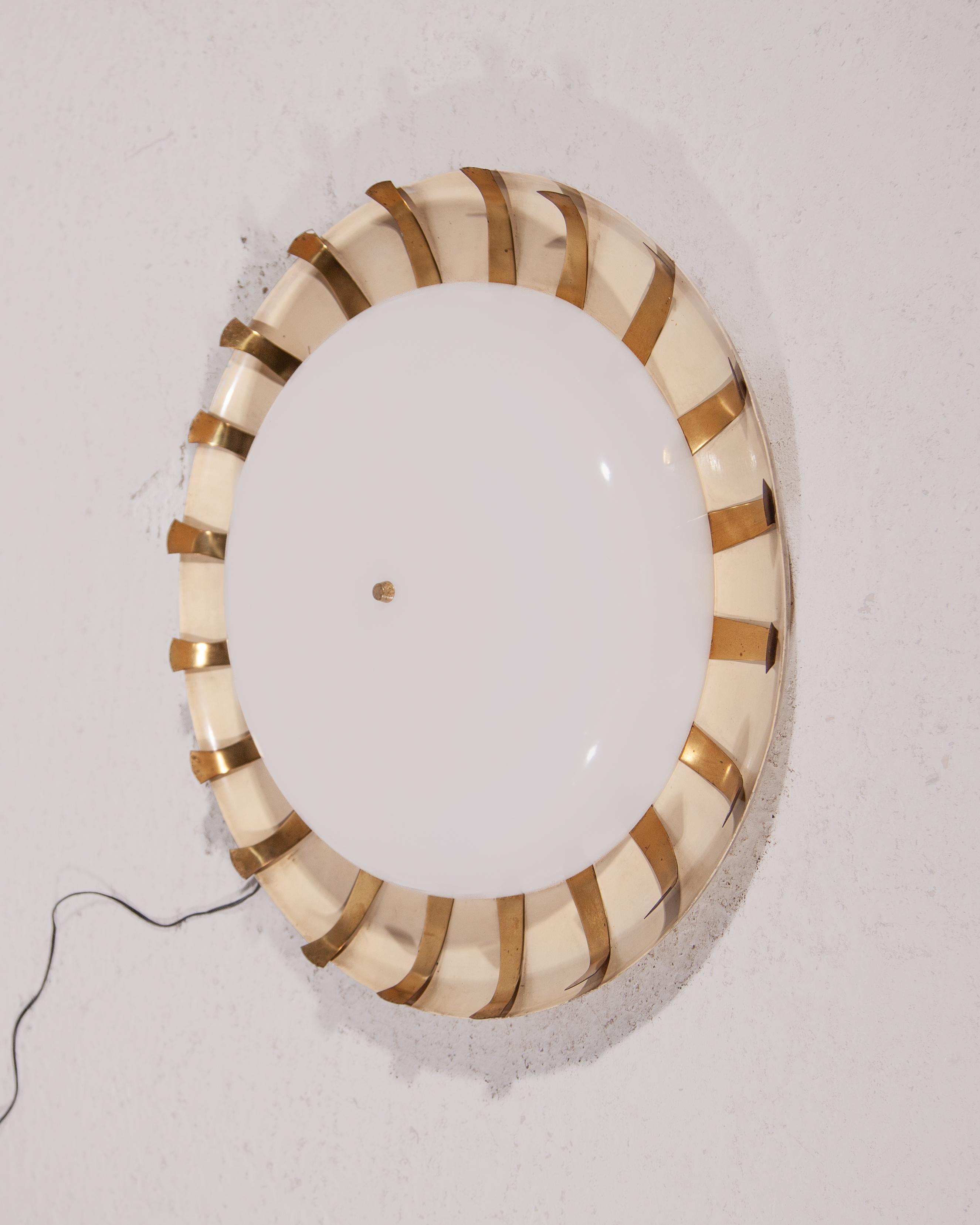 Sunburst Round Wall or Ceiling Mounted Lamp, Kaiser, 1950s In Good Condition For Sale In Antwerp, BE