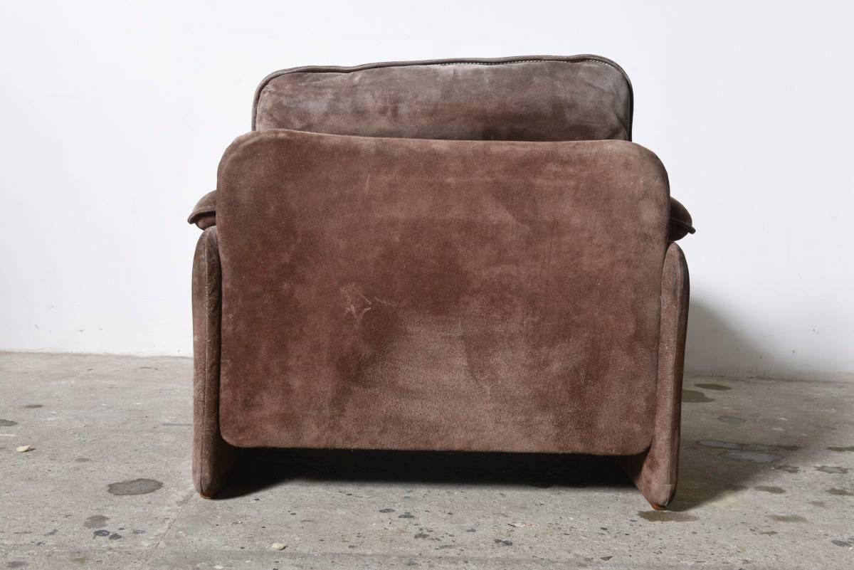 Pair of Brown Suede Seventies Lounge Chairs for Cassina In Good Condition In Antwerp, BE