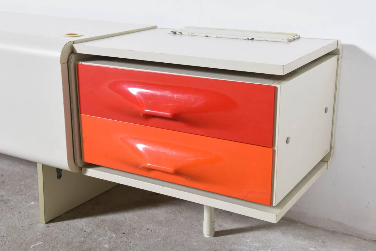 Mid-Century Modern Modern Classics Loewy “DF 2000” Bed-Sideboard
