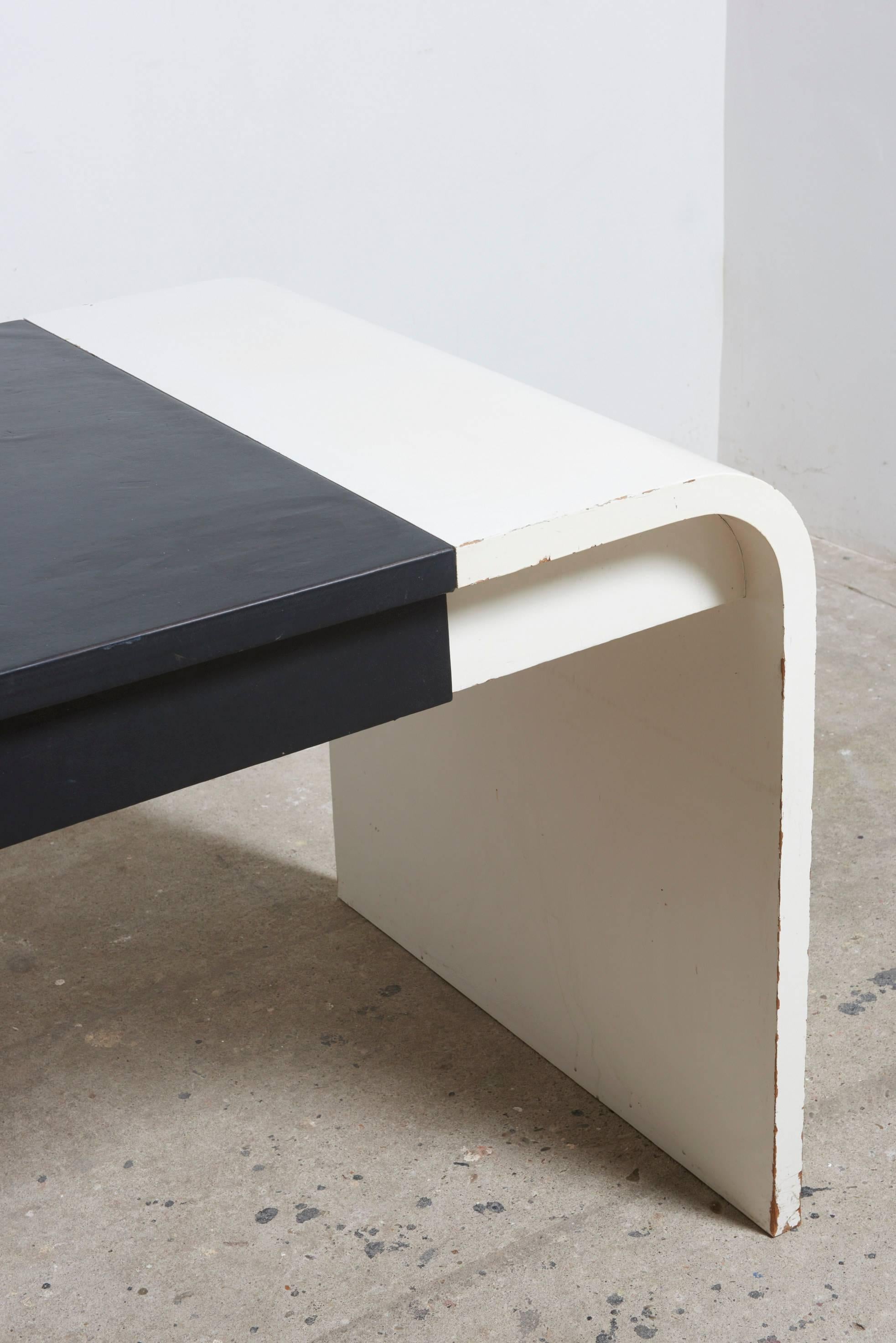 Black and White 1960s Desk Designed by the Coene In Good Condition In Antwerp, BE