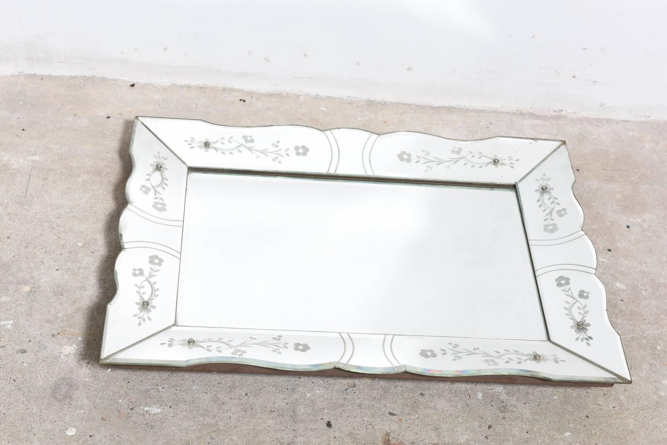 Vintage French Bevelled Edge Mirror In Good Condition In Antwerp, BE