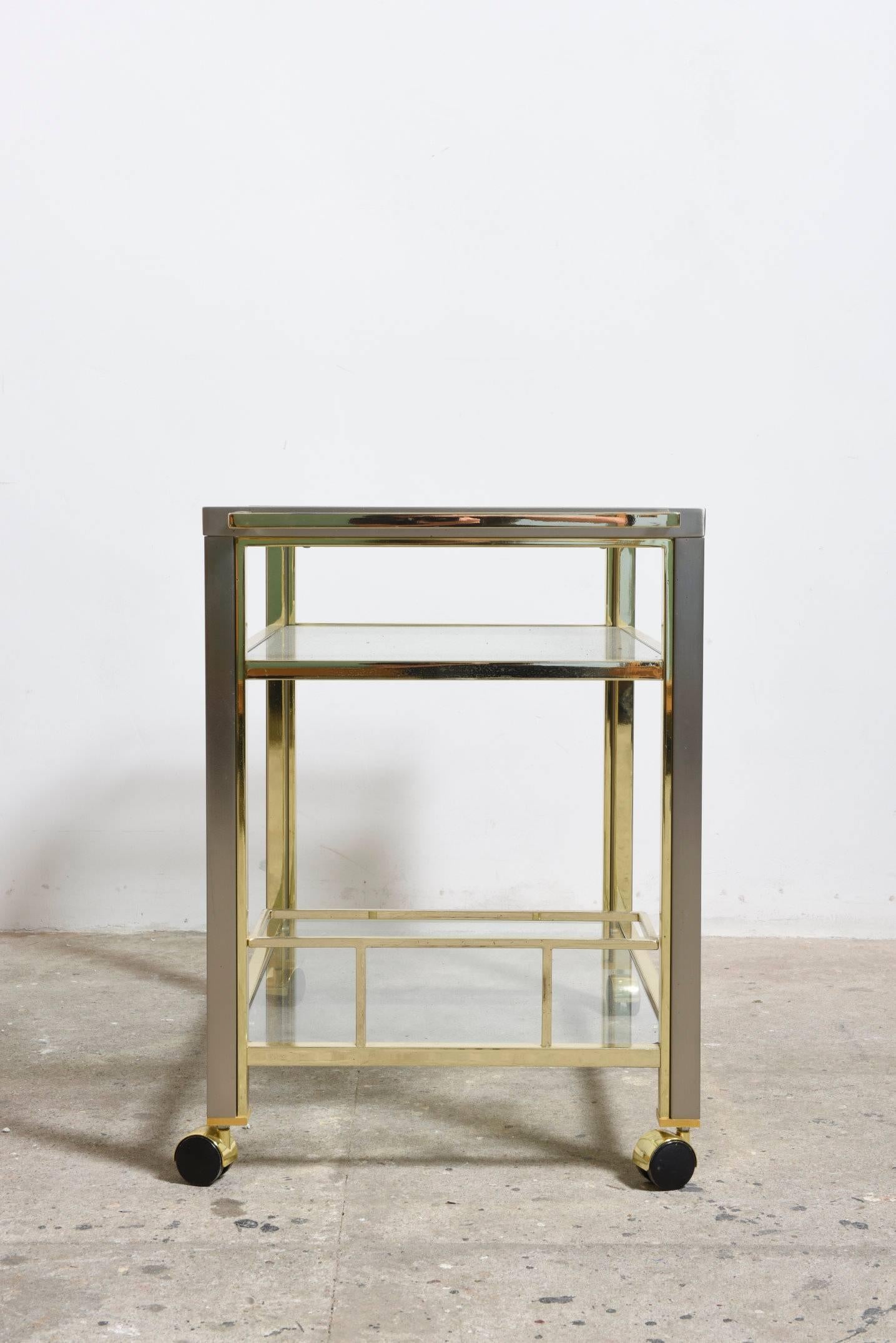 Elegant Mid-Century Modern Chrome and Brass Bar Cart, Trolley by Romeo Rega In Excellent Condition In Antwerp, BE