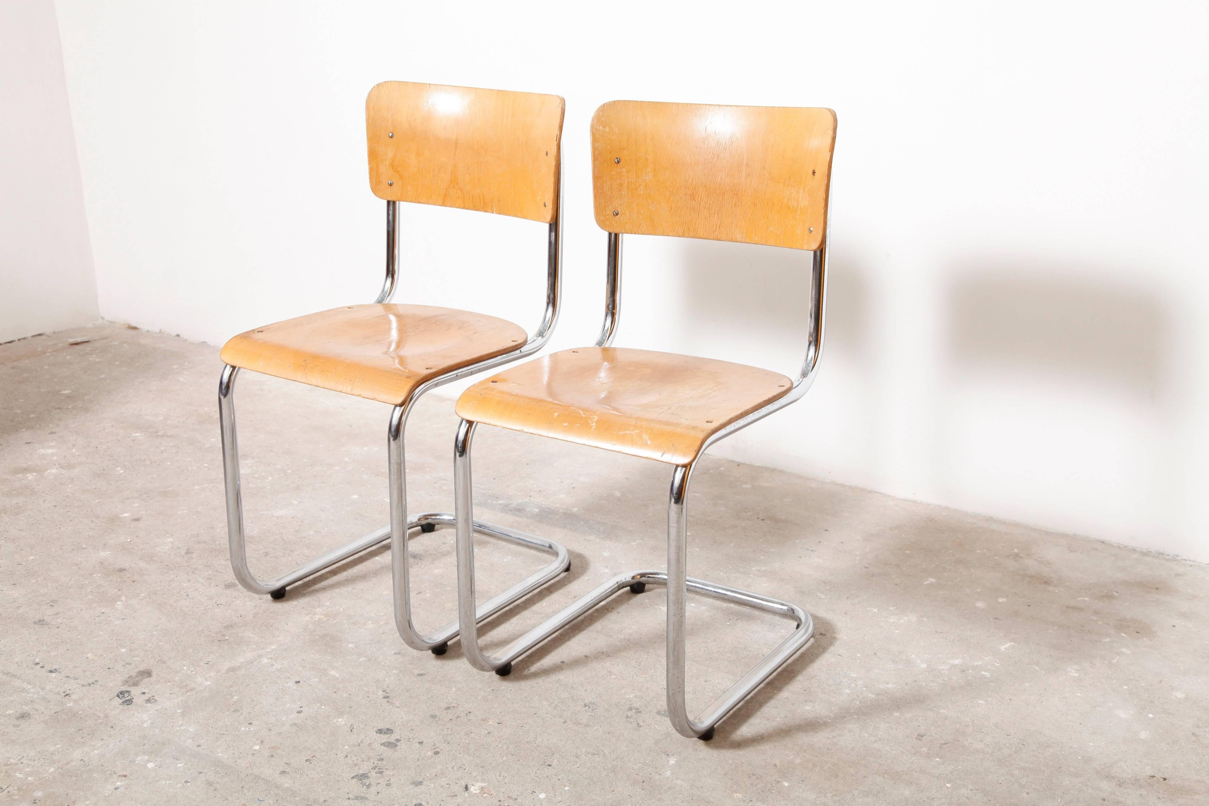 Mid-Century Modern Set of Six Plywood Cantilever Tubular Chrome Chairs, 1960s