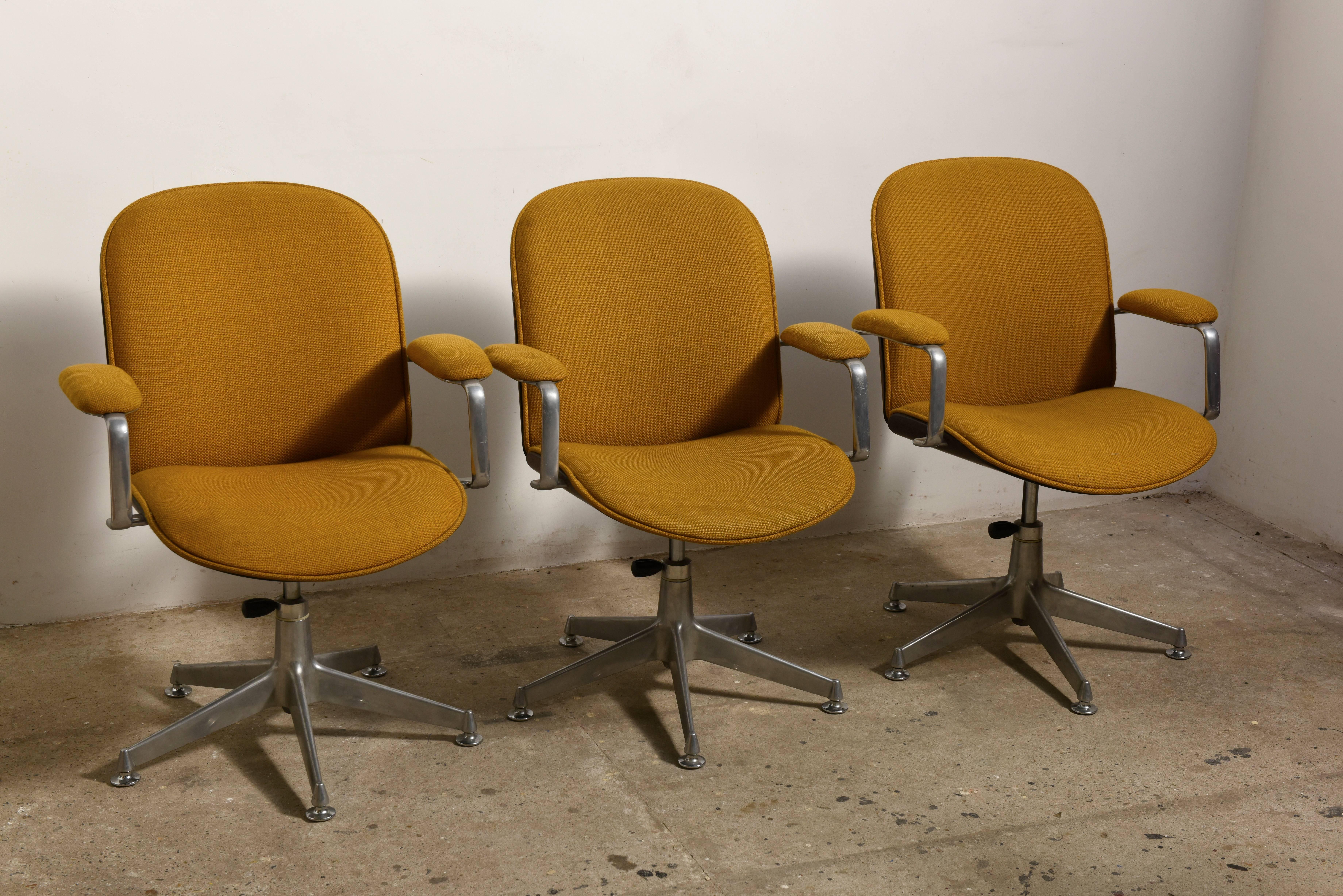 I. Parisi for MIM, Roma Swivel Office Chairs of 'Terni' Series with Armrests  1