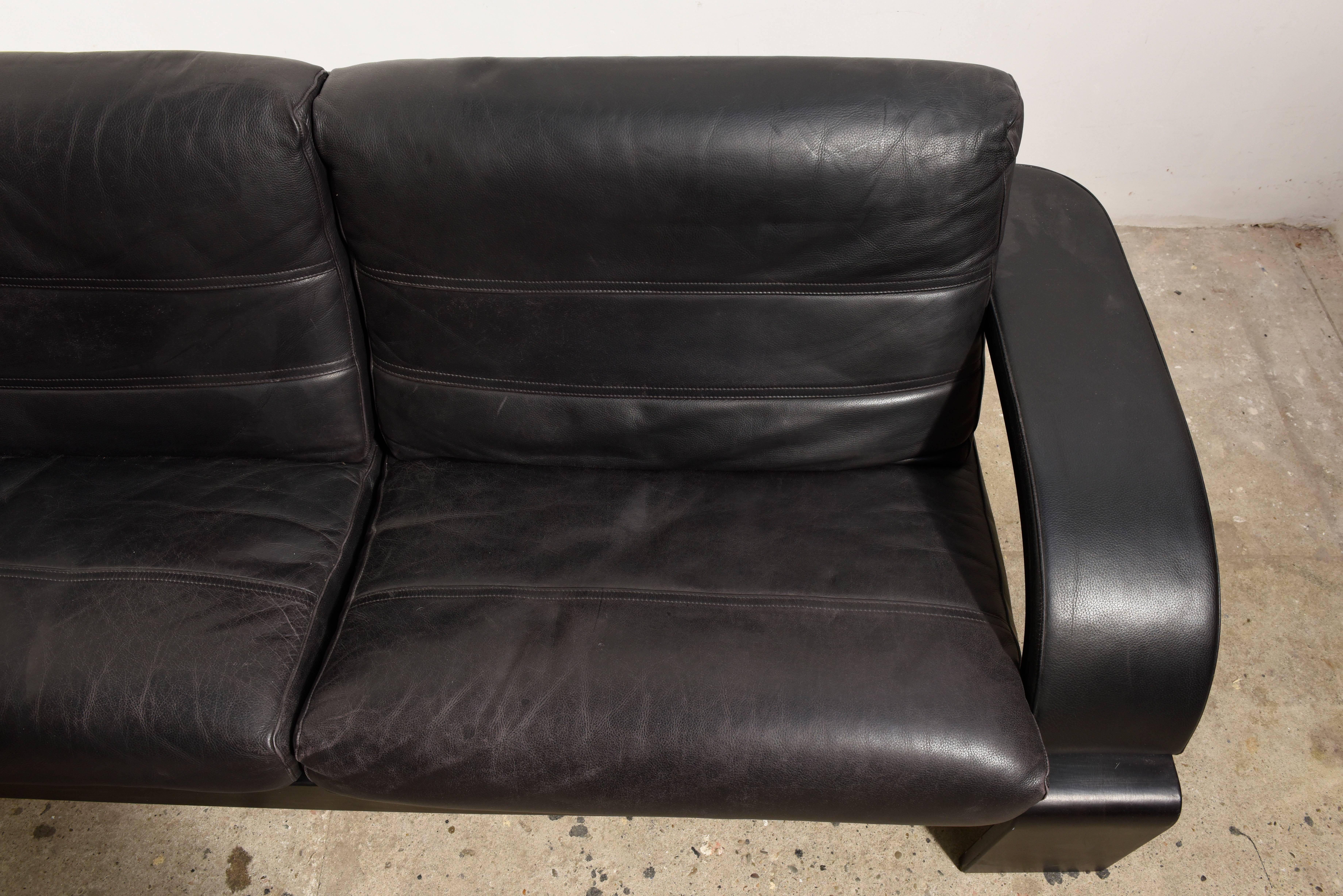 Beautiful Midcentury Modern Black Leather Large Lounge Sofa, Italy 1980s For Sale 1