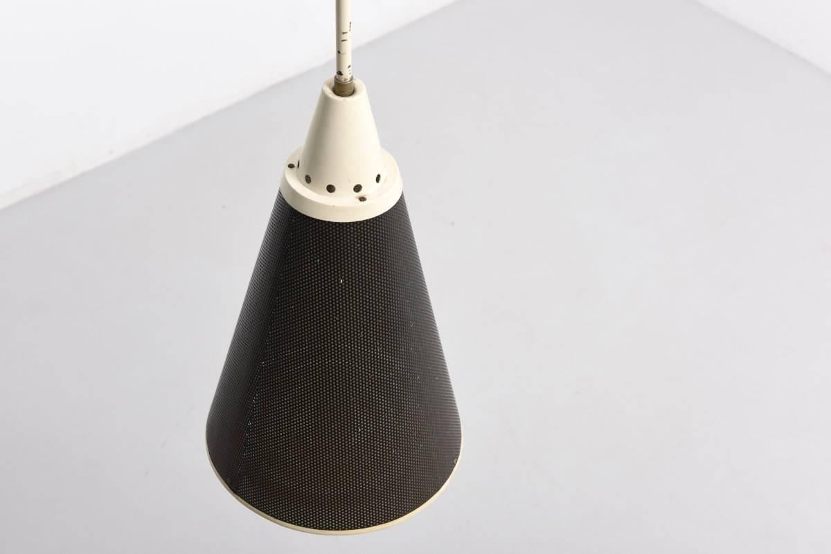 Noirci Lampe à suspension Perfolux en métal au design néerlandais des années 1950 par Hiemstra Evolux en vente