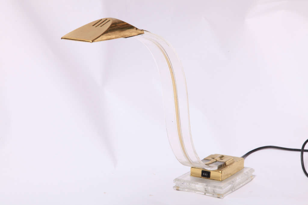 Set of Two 1970s Italian Modern Brass, Lucite Desk Lamps For Sale 2