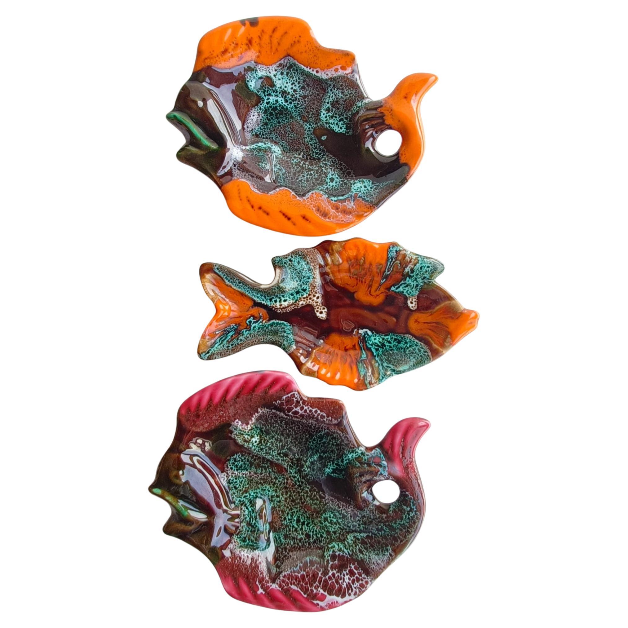 Vintage French Vallauris Signed Fat Lava Ceramic Fish Sculpture-Trays, 1950s en vente 3