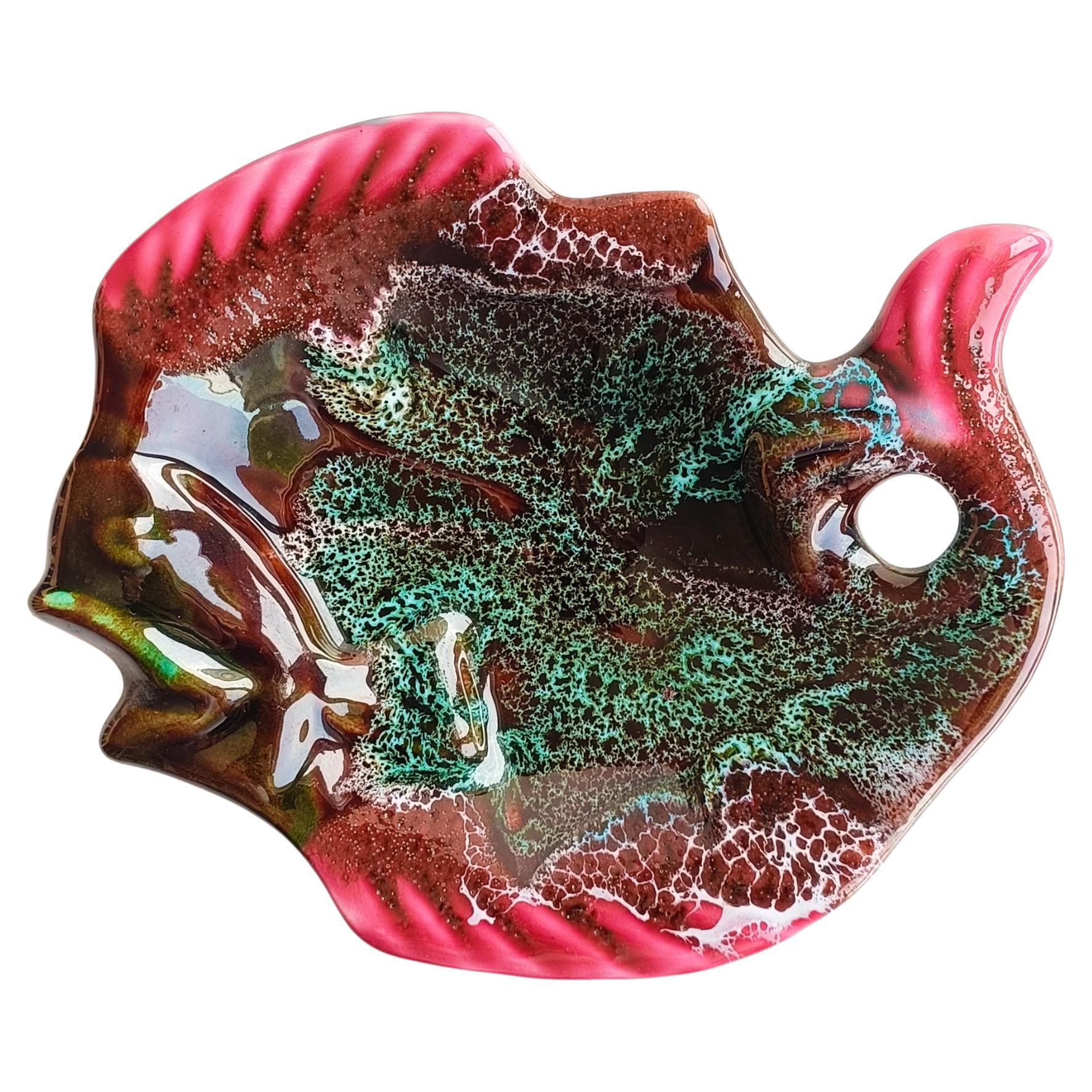 Vernissé Vintage French Vallauris Signed Fat Lava Ceramic Fish Sculpture-Trays, 1950s en vente