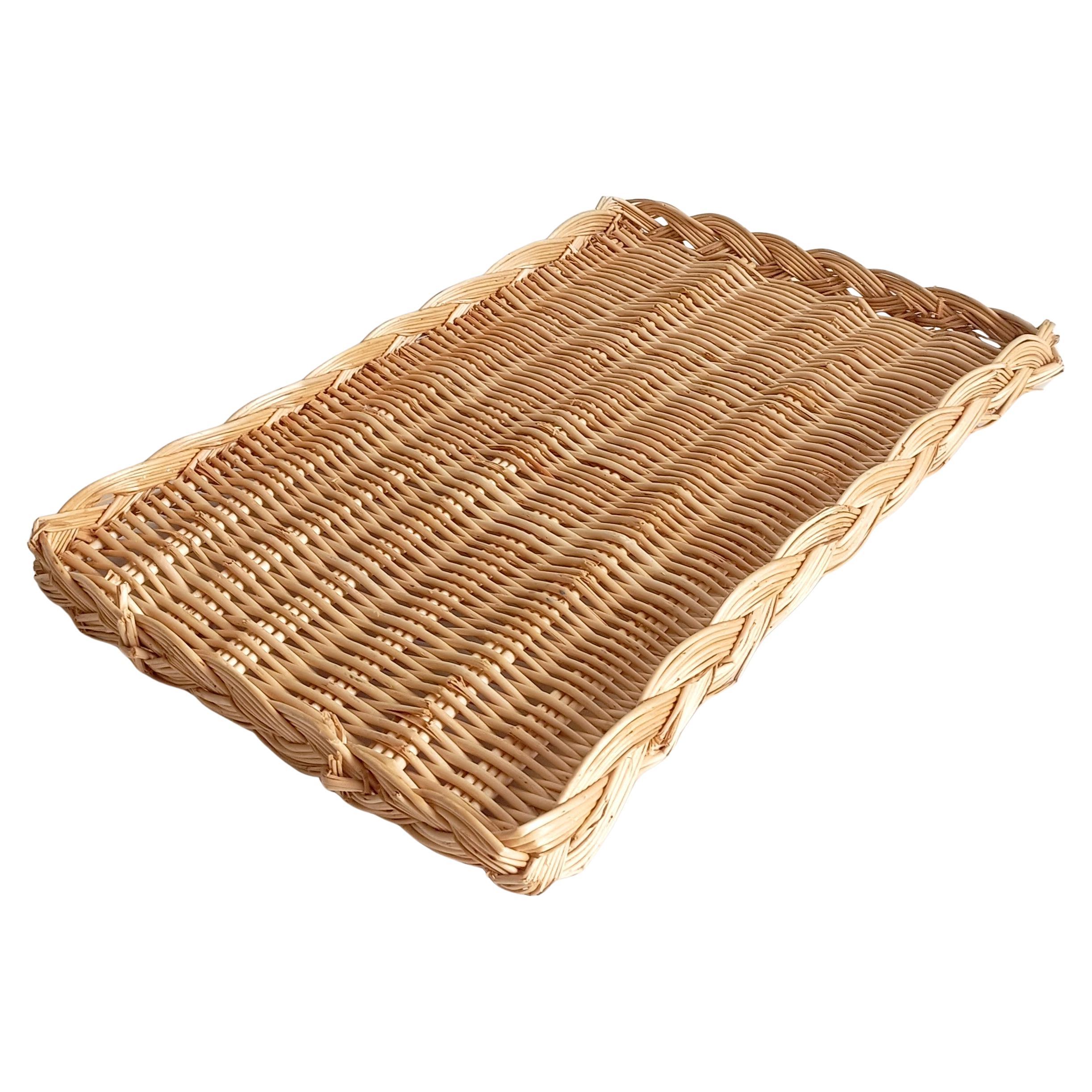 French Provence Rustic Wicker Tray Basket or Centerpiece, France, 20th-C For Sale
