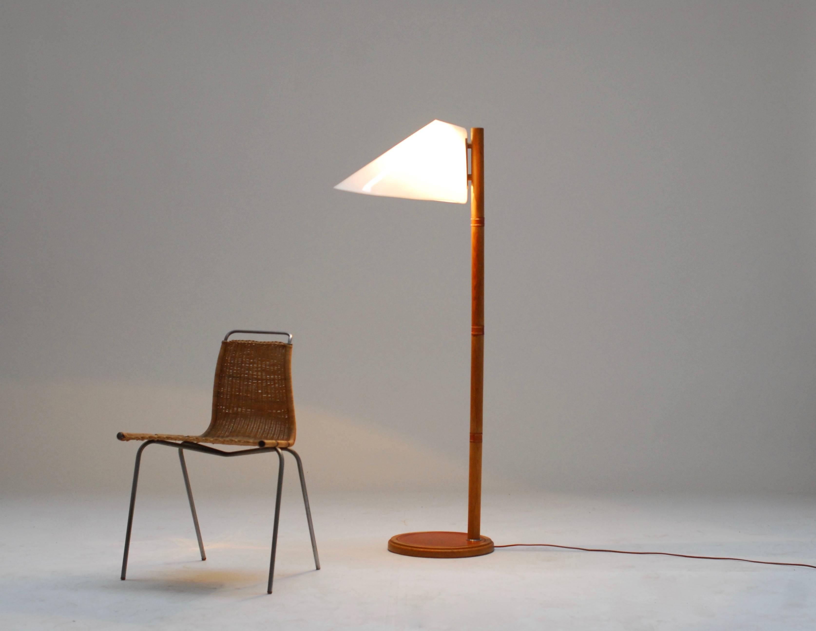 1950s Swedish Reading Lamp by Bergboms In Excellent Condition In Antwerp, BE