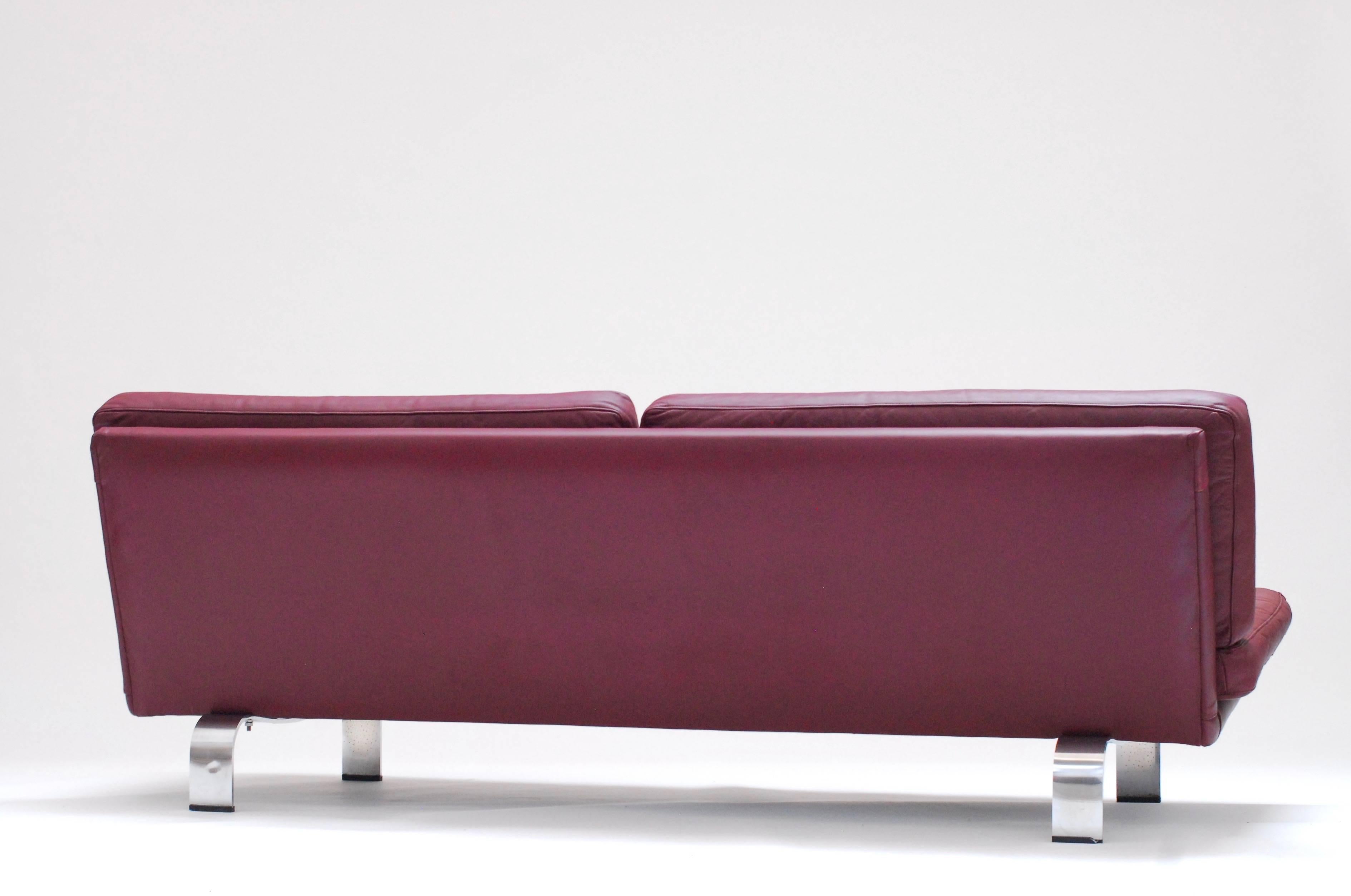 1960 Italian Leather Sofa Attributed Tito Agnoli For Sale 2