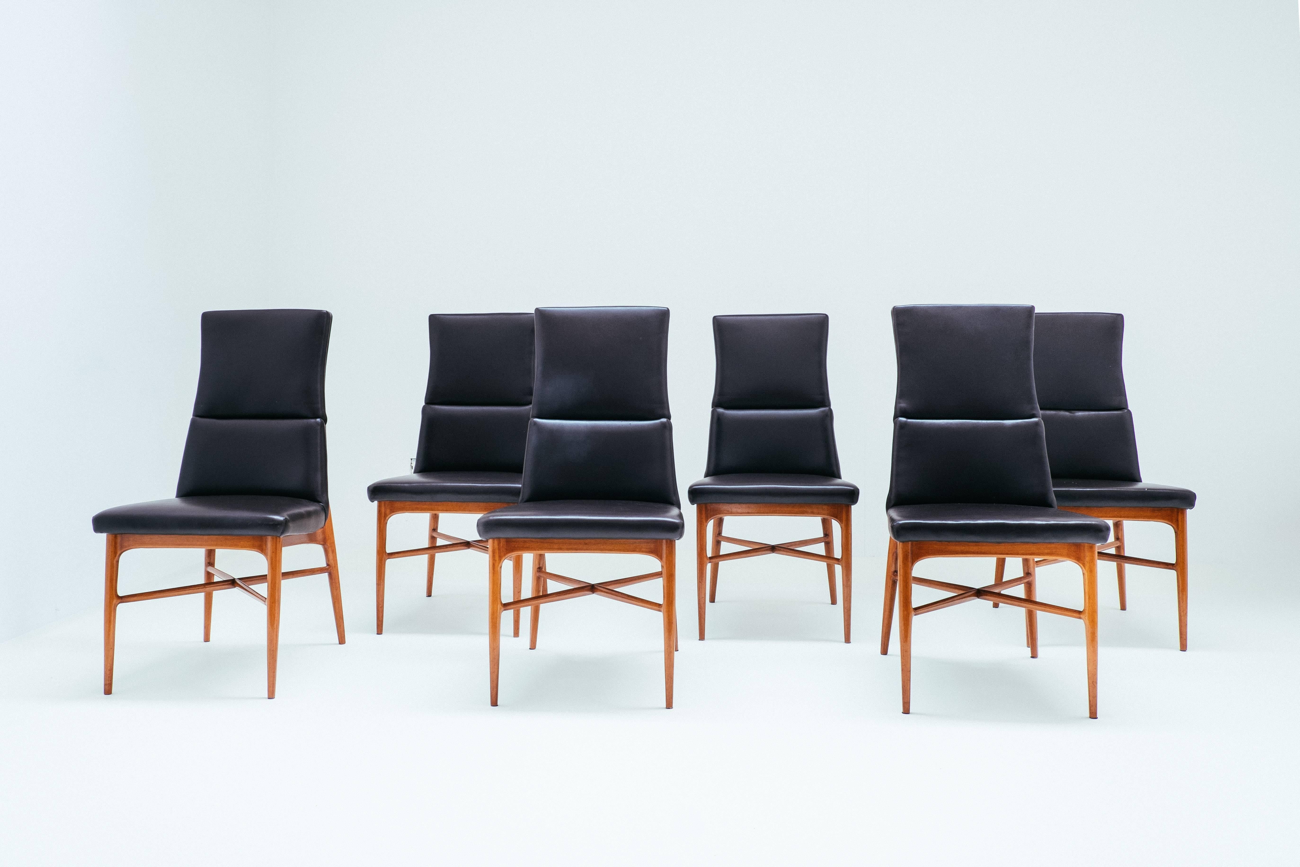 A truly important set of rare chairs by De Coene. Remarkable woodworking in the best tradition with the richest of material.
The Madison series were named after the opening of a De Coene showroom on Madison Avenue New York beginning of the