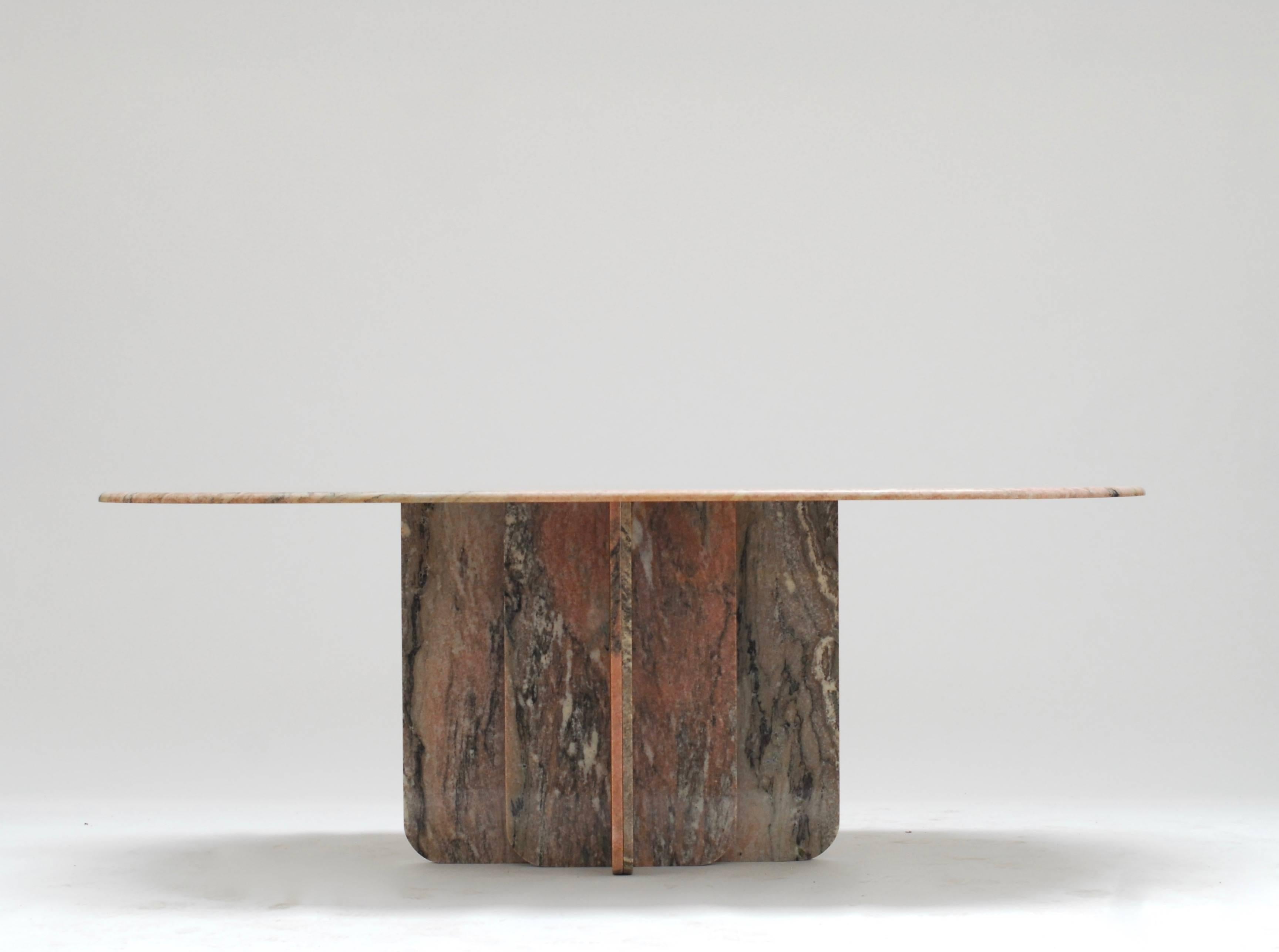1979 Brazilian Marble Dining table by Georges Matthias In Excellent Condition In Antwerp, BE