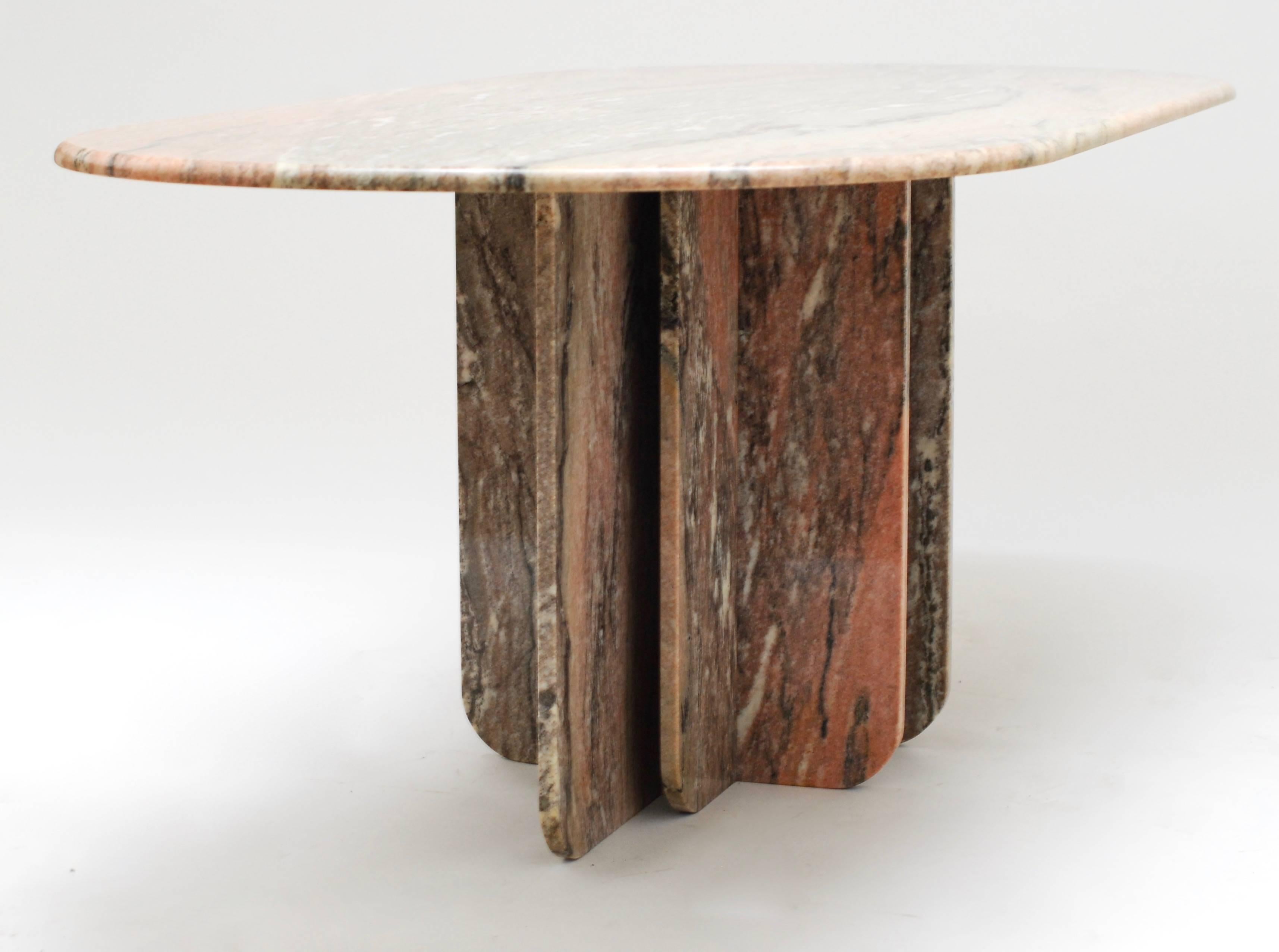 Belgian 1979 Brazilian Marble Dining table by Georges Matthias