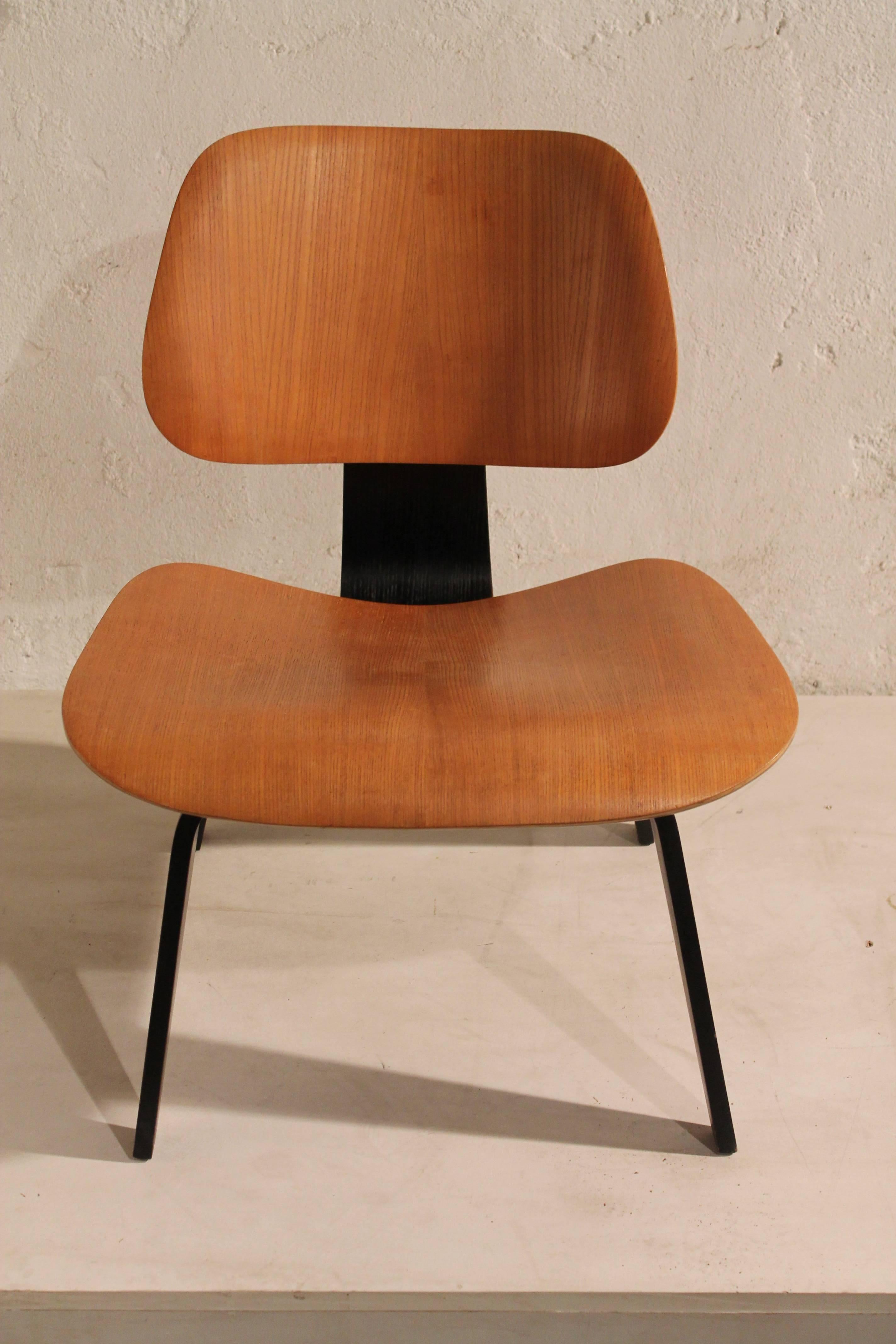 LCW Chair by Eames for Evans, 1947, USA In Good Condition In Antwerp, BE