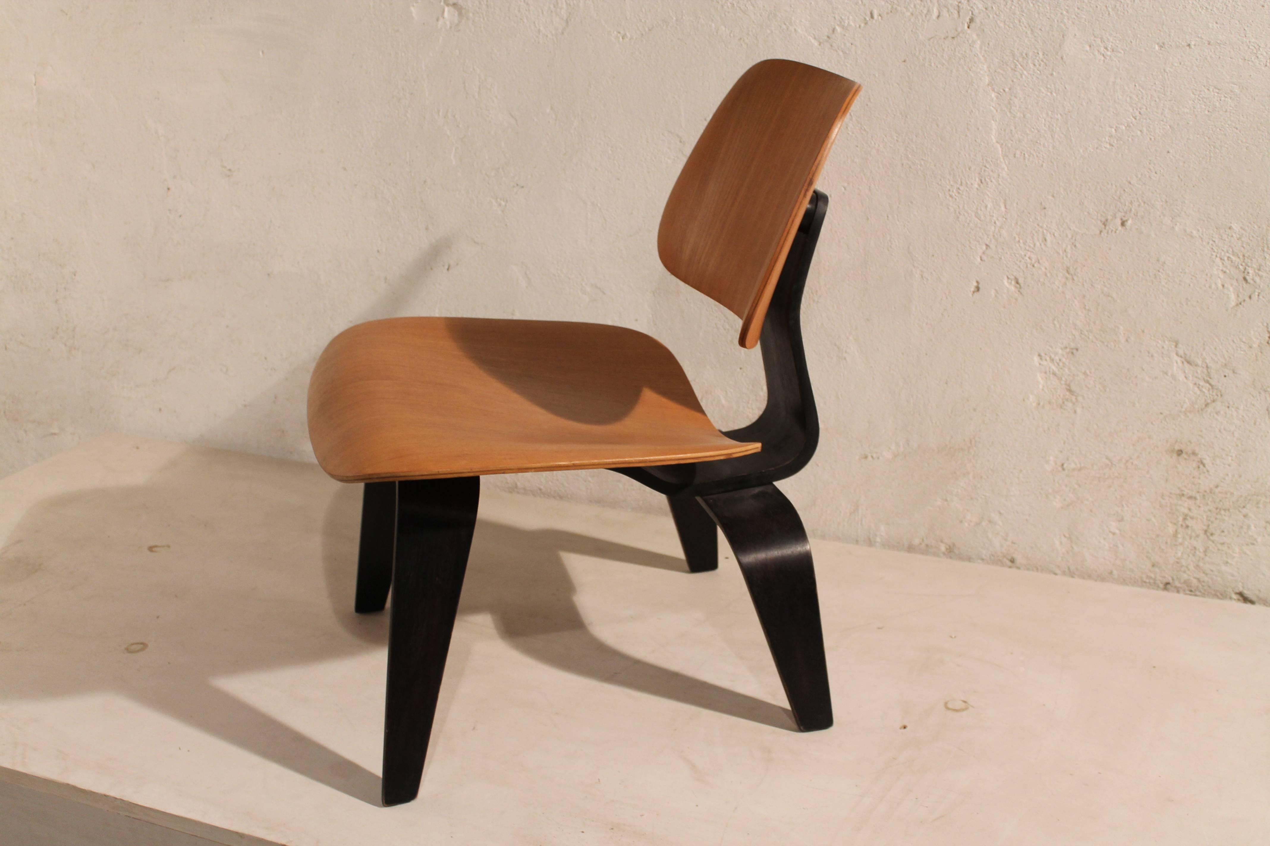 Plywood LCW Chair by Eames for Evans, 1947, USA