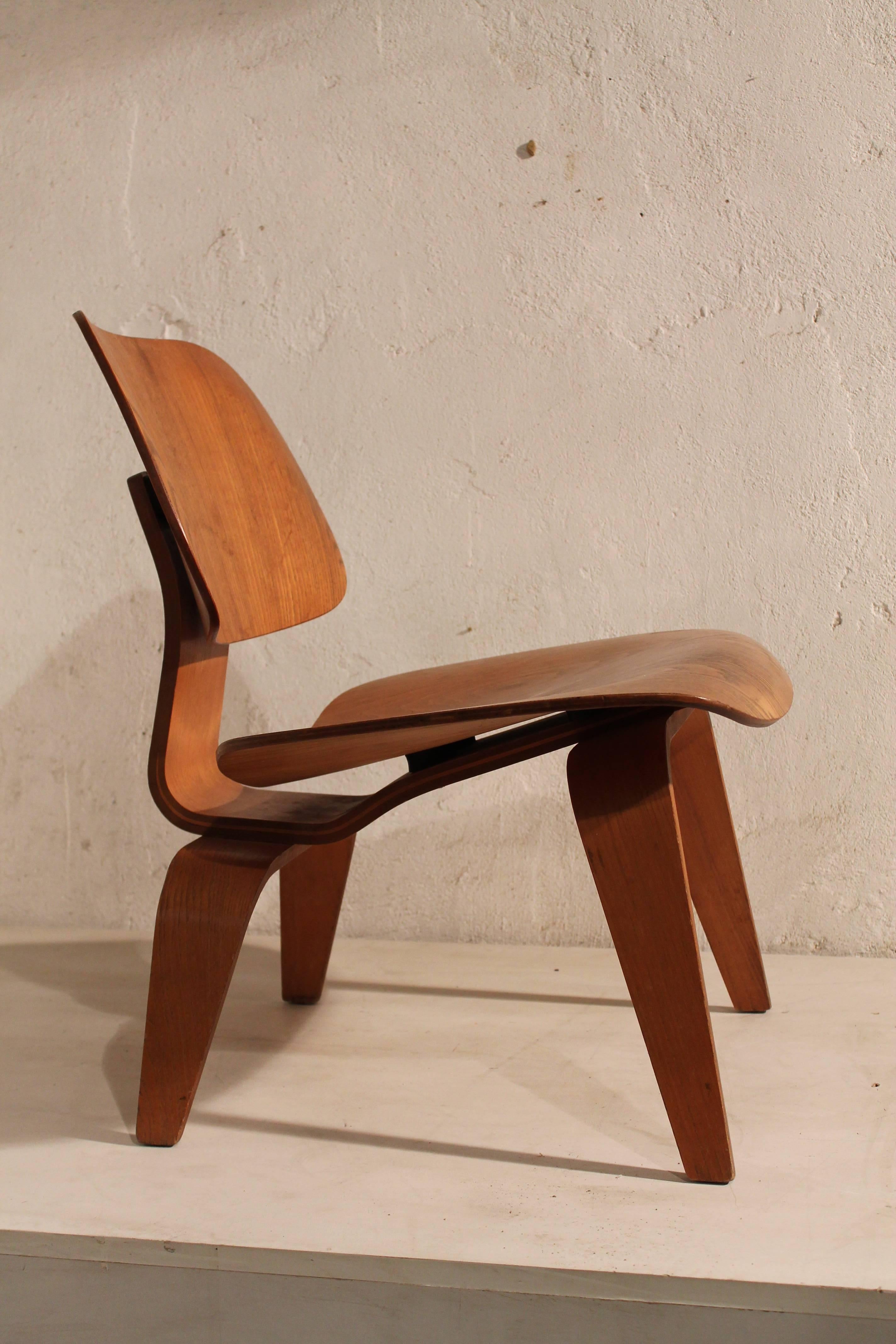 Mid-Century Modern LCW Chair by Eames for Herman Miller, 1950s