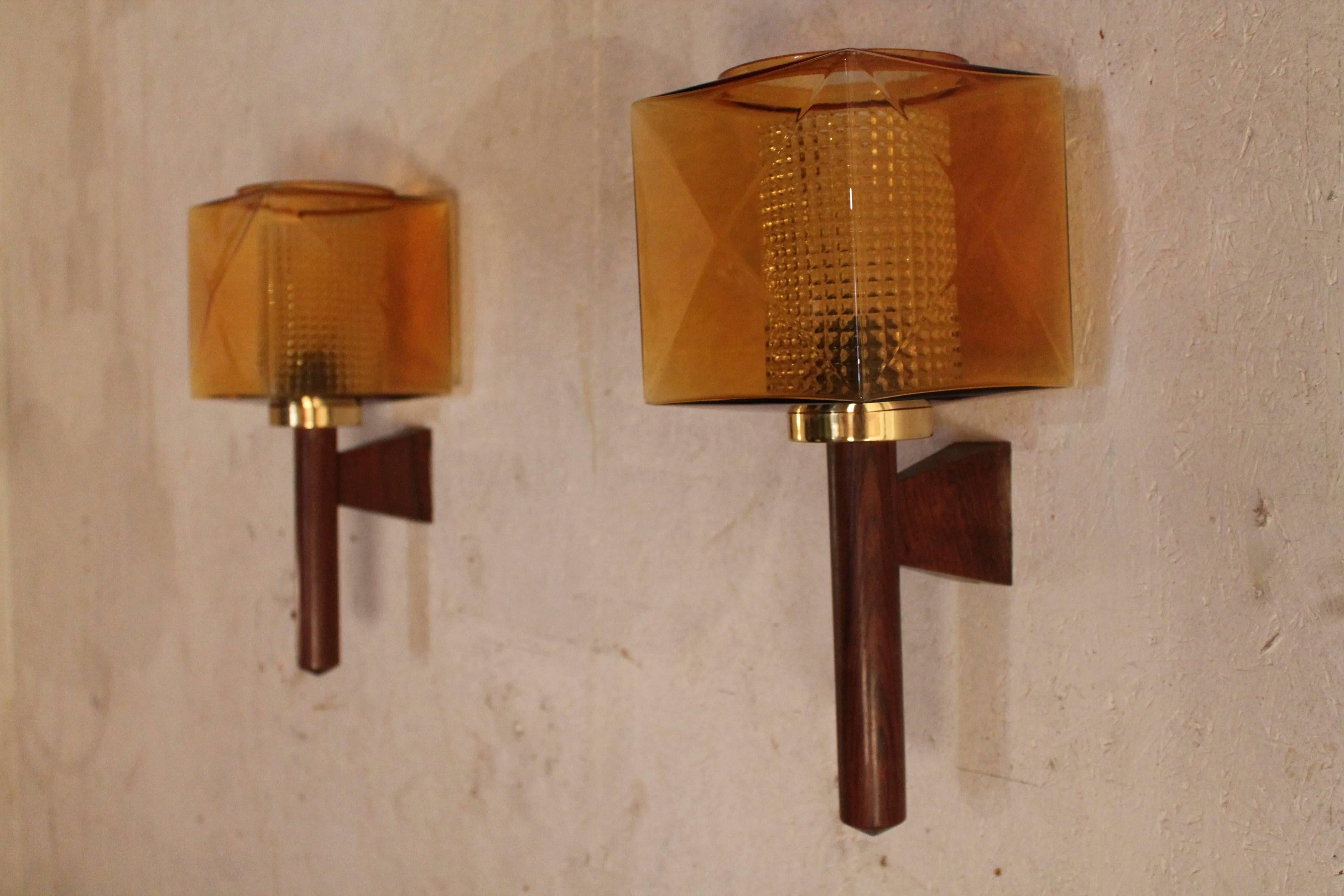 Beautifully and Elegant Pair of Wall Lamps by Carl Fagerlund for Orrefors Glass  For Sale 2