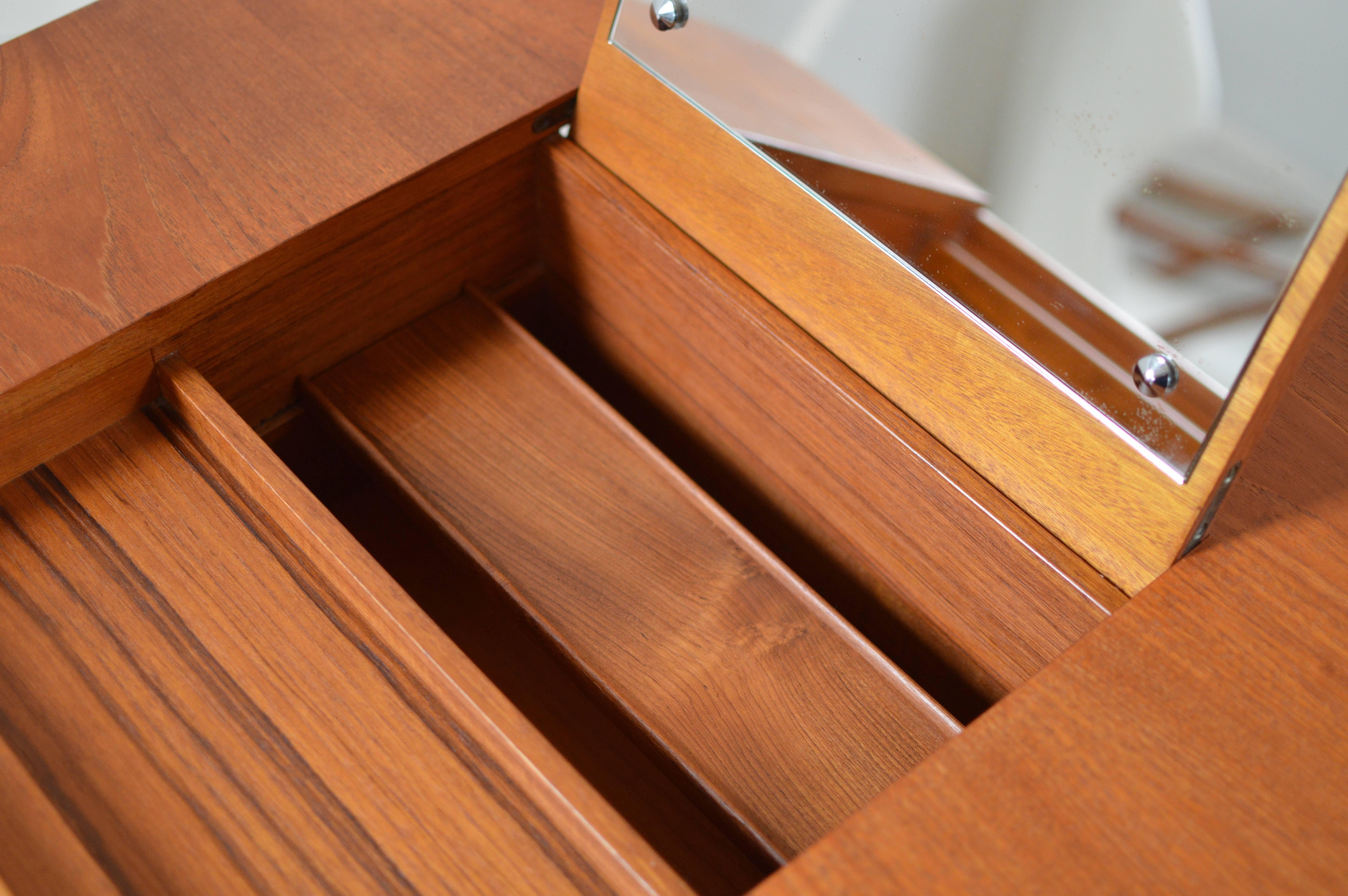 Refined Vanity Desk by Severin Hansen for Haslev 2