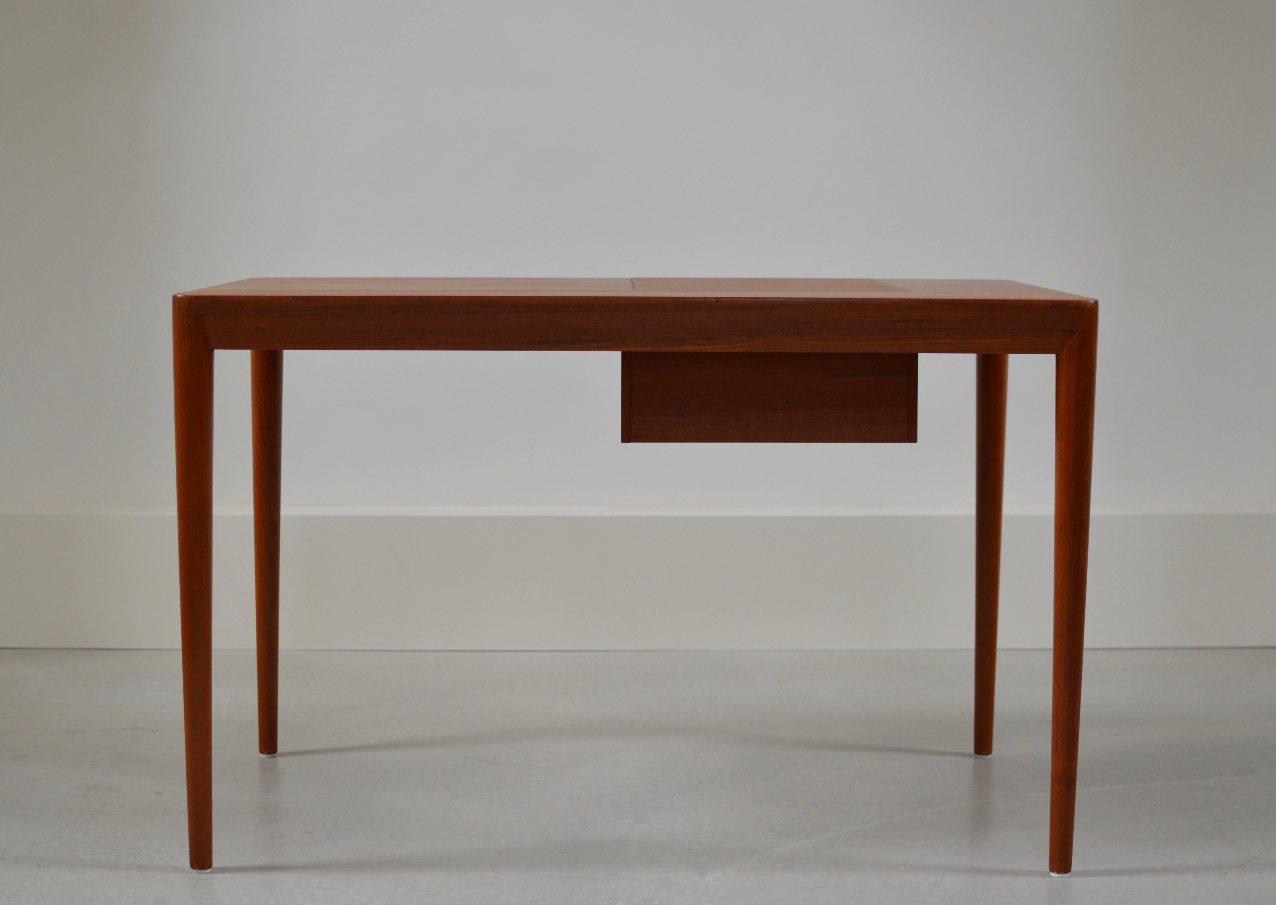 Mid-20th Century Refined Vanity Desk by Severin Hansen for Haslev