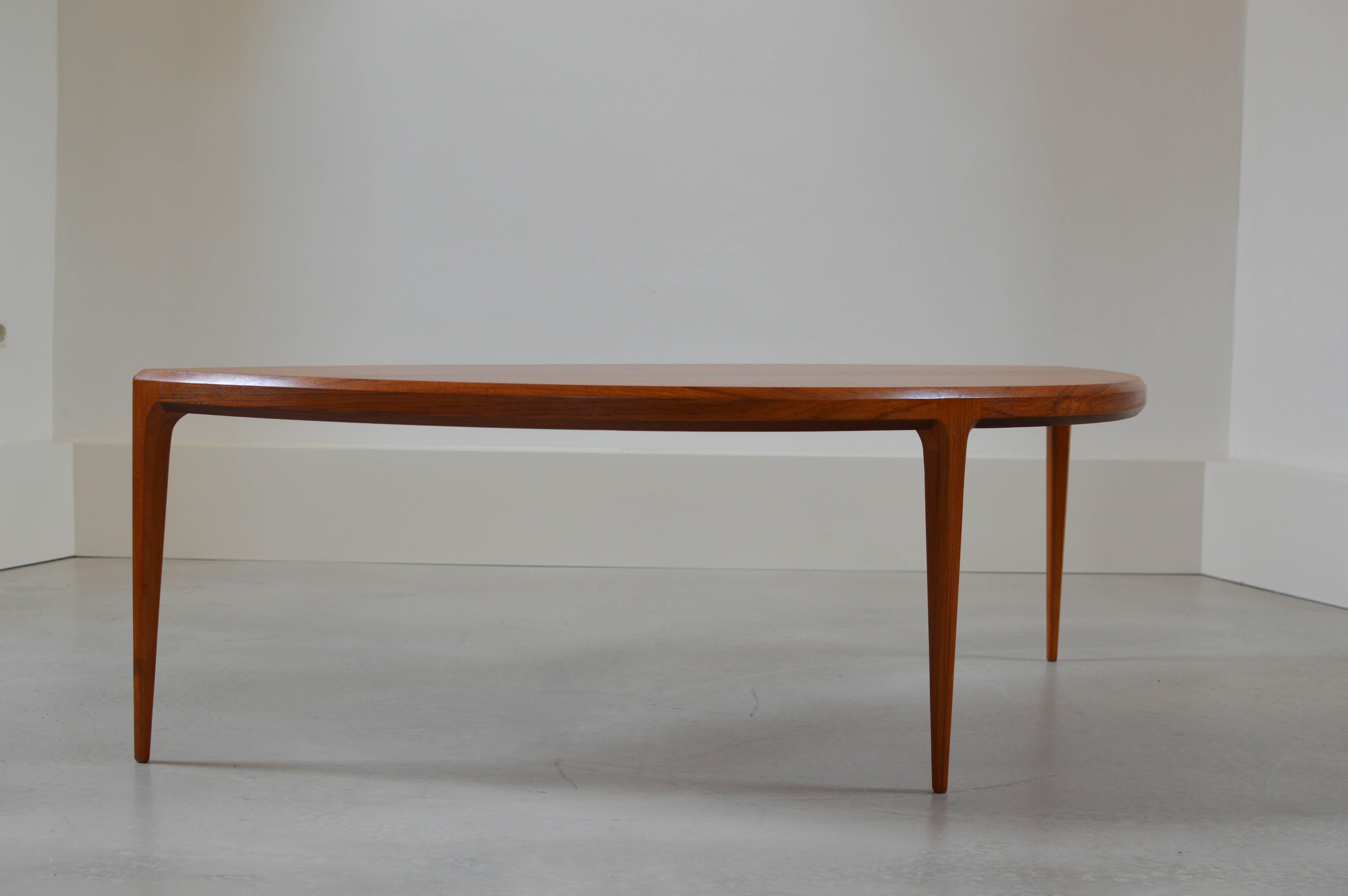 Beautiful Three-Legged Coffee Table by Johannes Andersen, Denmark  1