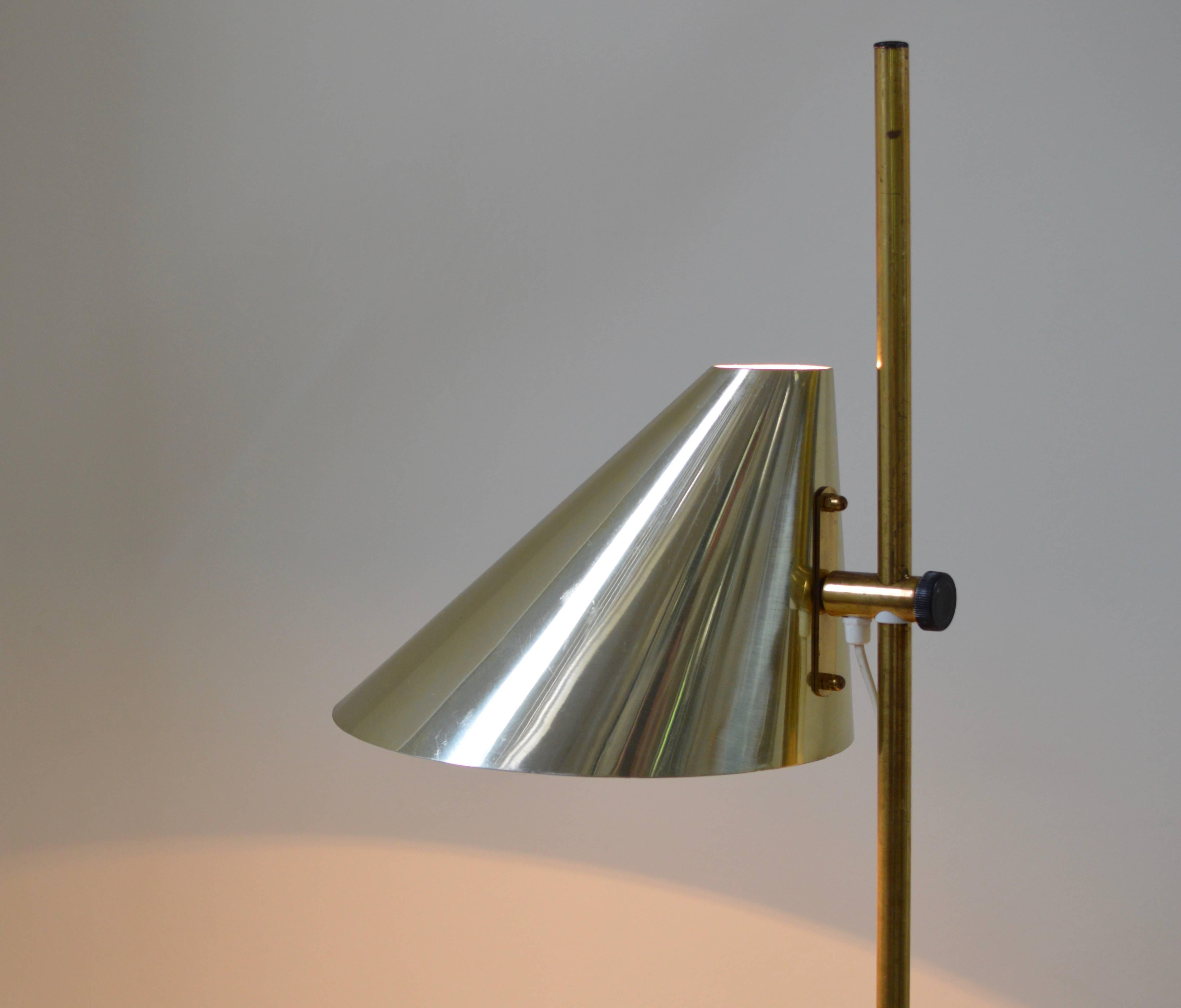 Brass Asymmetrical Hans Agne Jakobsson Floor Lamp In Good Condition In Utrecht, NL
