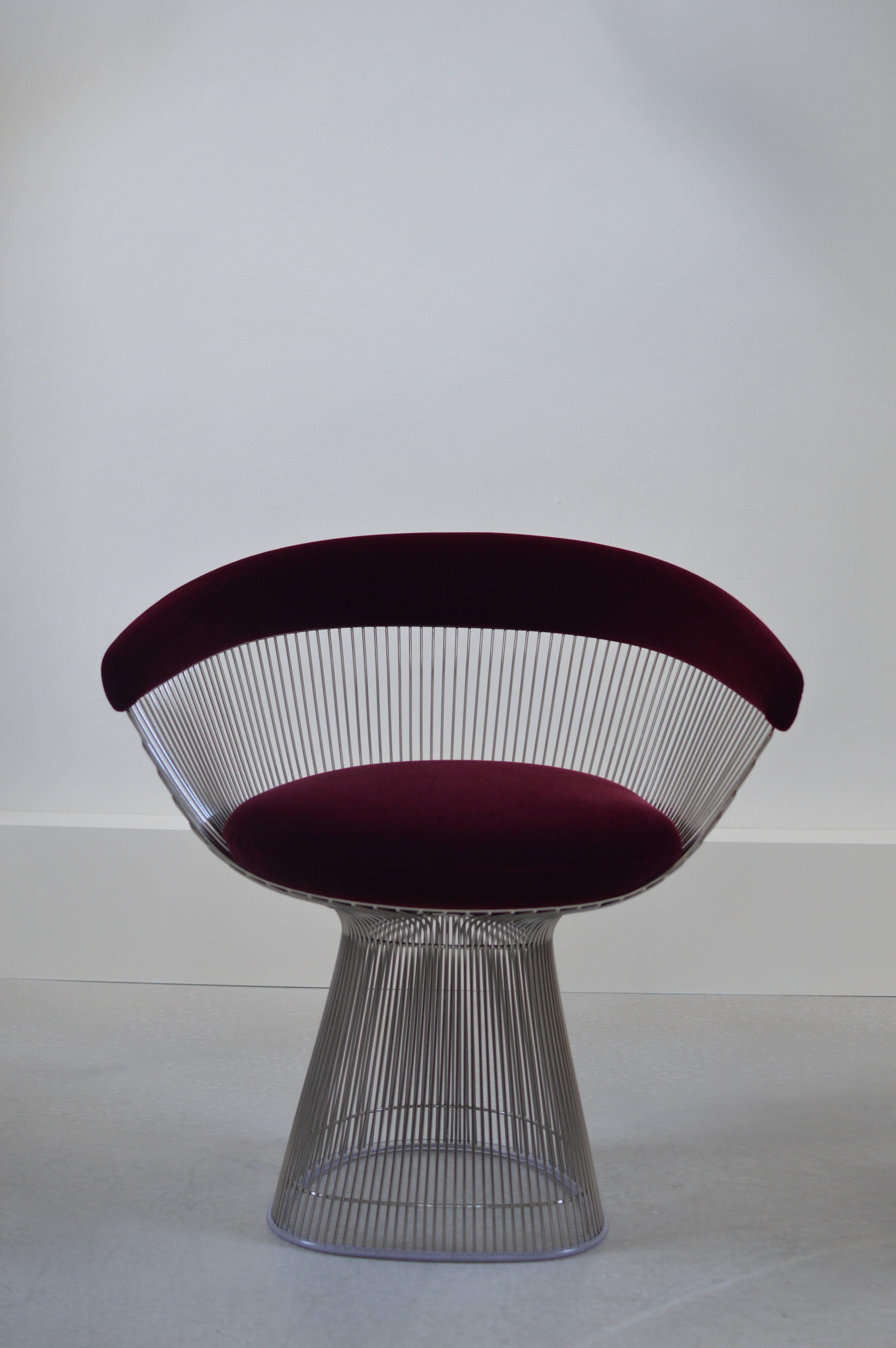 Warren Platner Wire Chair aus burgunderfarbenem Samt für Knoll im Zustand „Hervorragend“ in Utrecht, NL