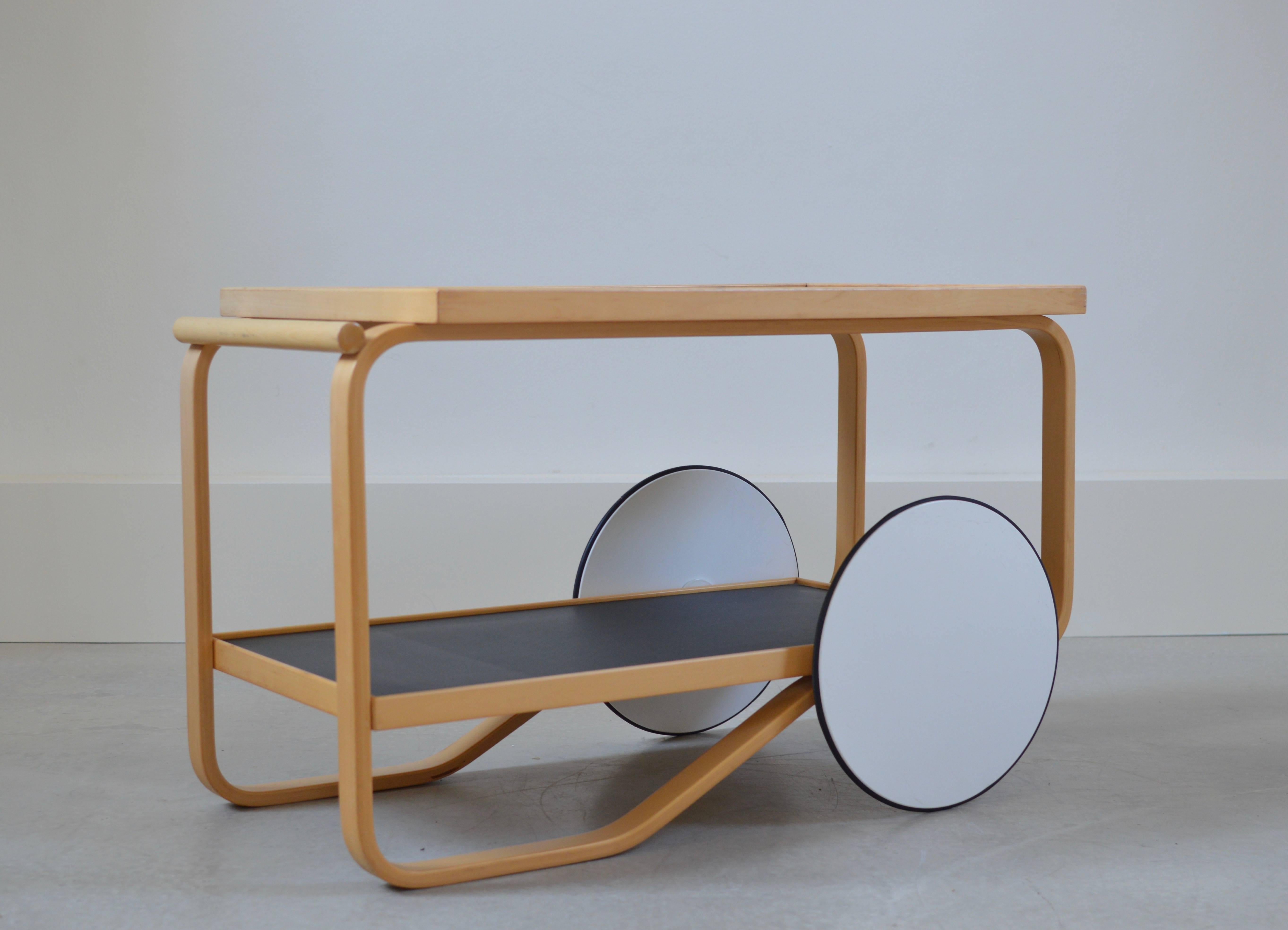 Originally designed in 1936 by Finnish designer Alvar Aalto and introduced in 1937 at the Paris World’s Fair.
The Tea Trolley utilizes a process invented by Aalto for bending thick layers of birch into gracefully curved loops to create strong,