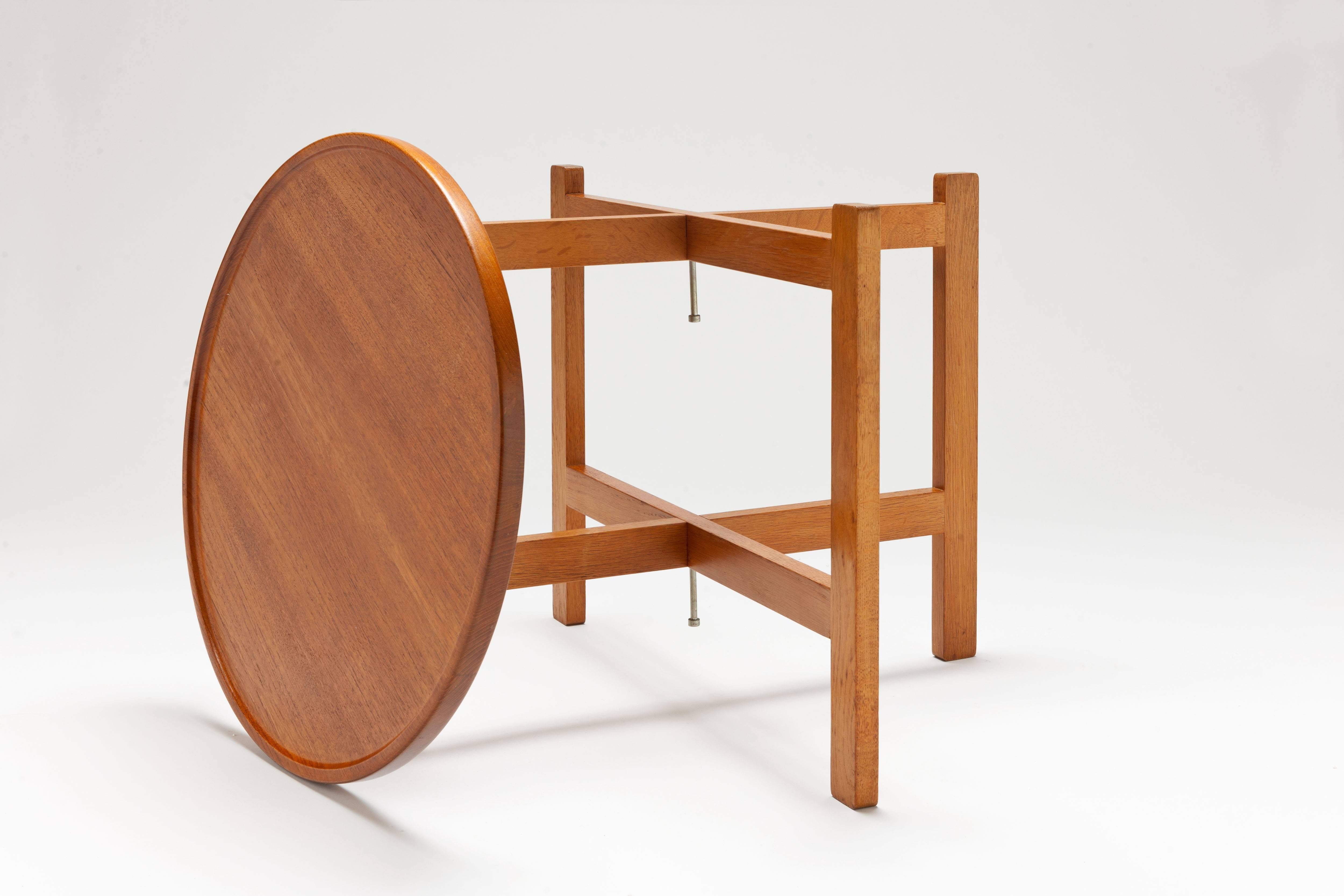 Scandinavian Modern Tray Table by Hans Wegner