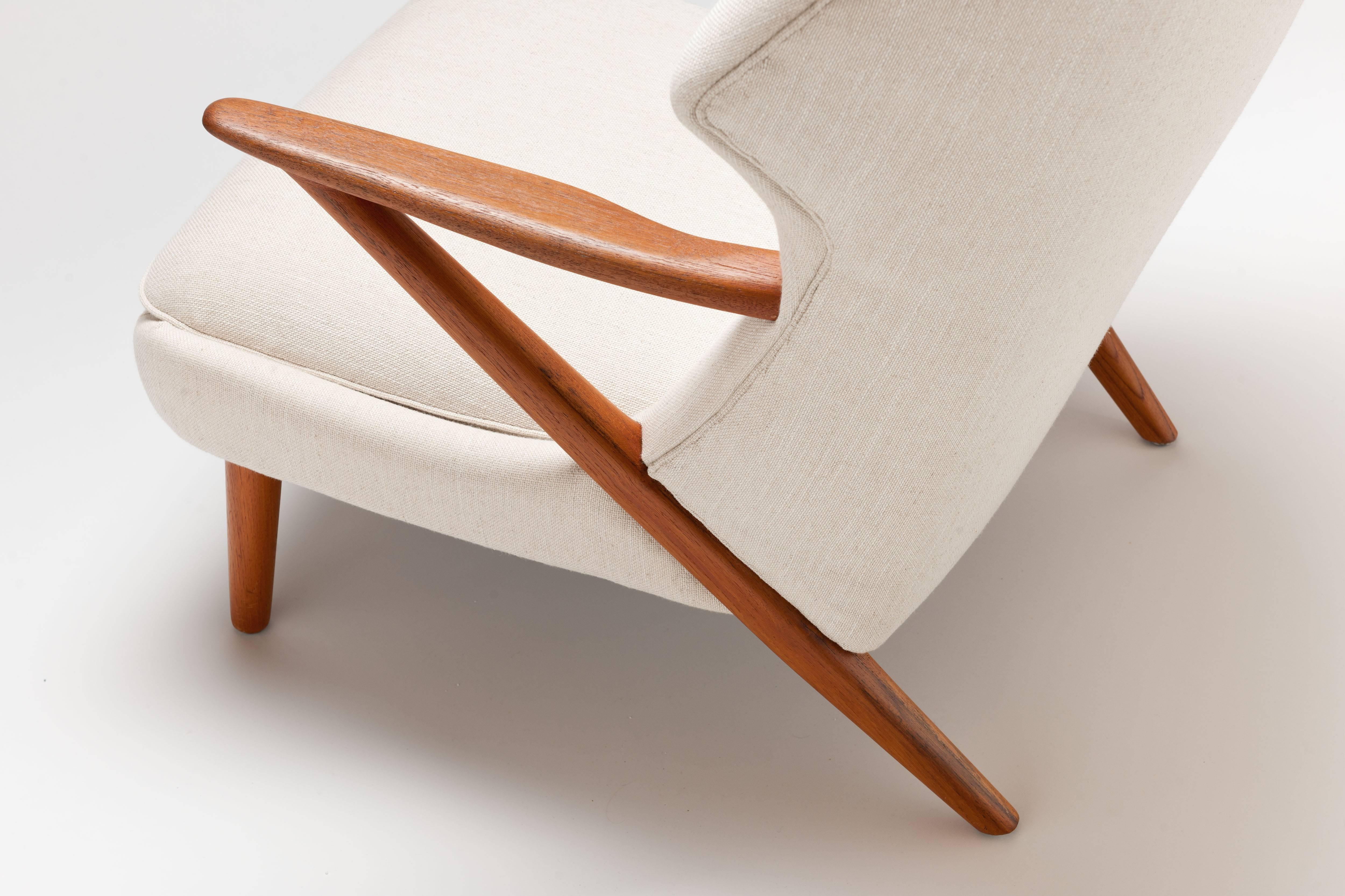 Danish Lounge Chair by Kurt Olsen by Slagelse Denmark