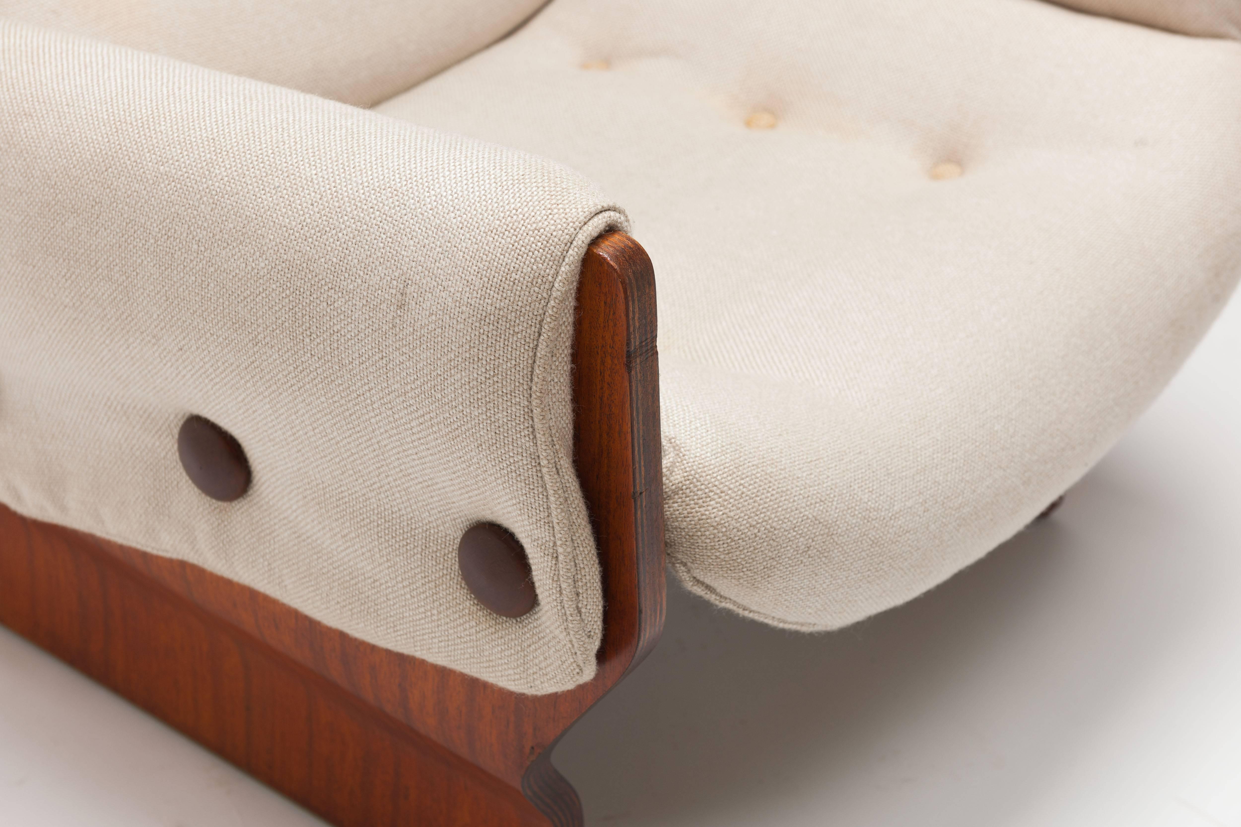 Osvaldo Borsani 'Canada' Lounge Chair by Tecno in Original Fabric In Excellent Condition In Utrecht, NL